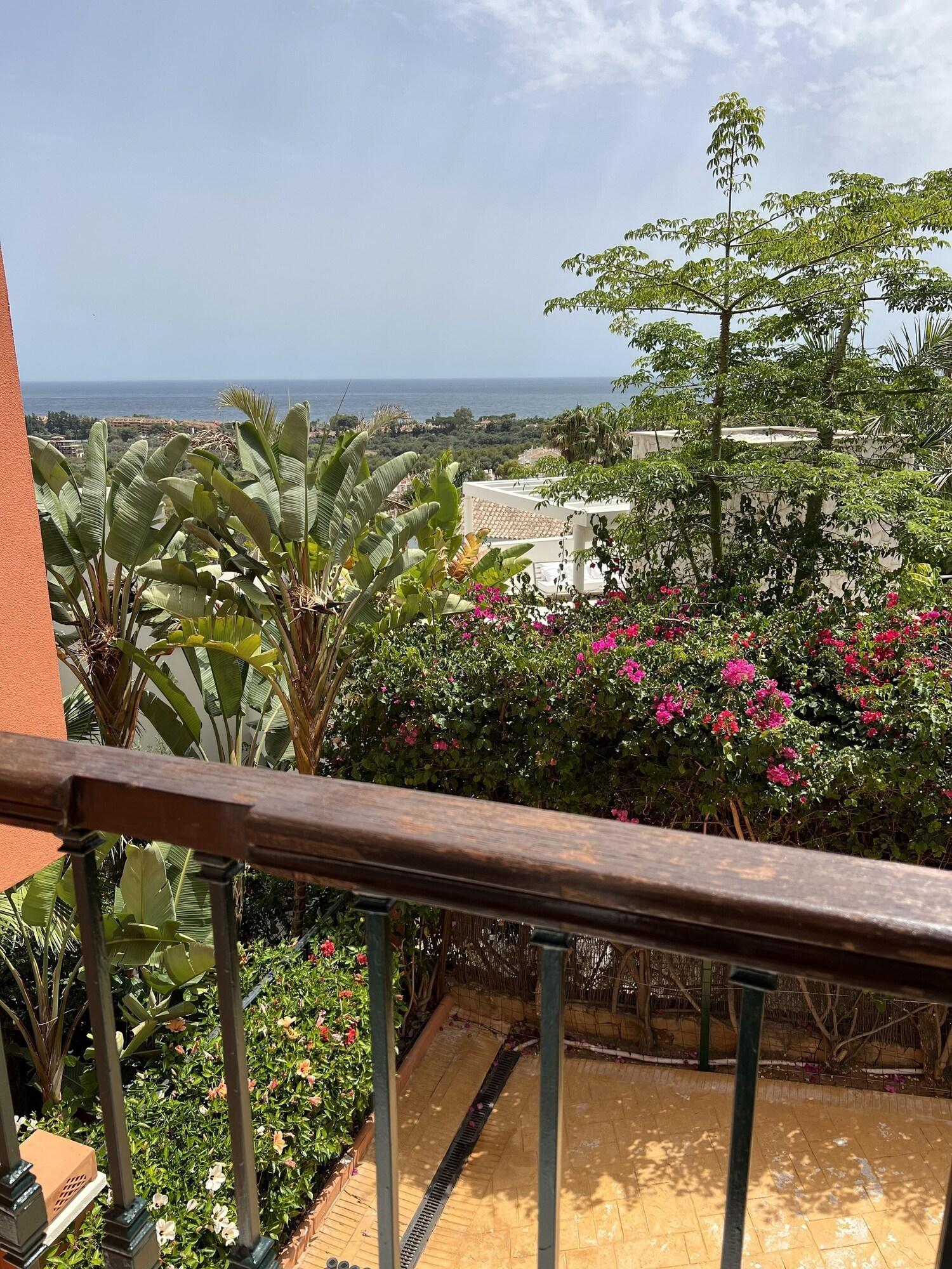 Vista Exterior The Marbella Heights Boutique Hotel