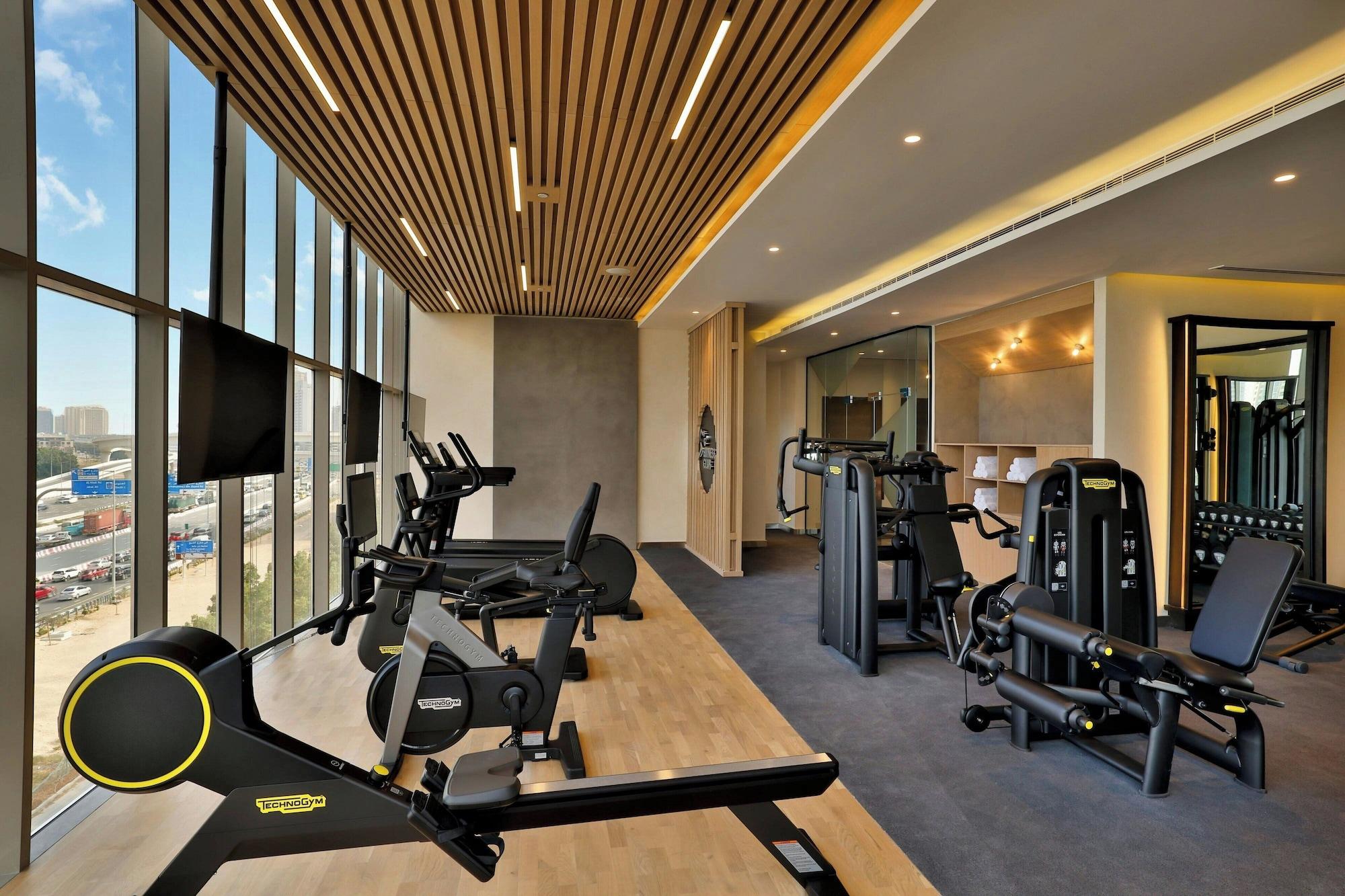 Gimnasio Hotel Local Dubai, Jumeirah Village Triangle, Autograph Collection