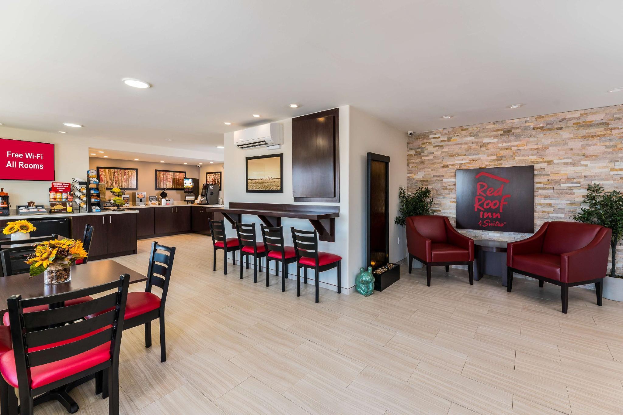 Vista Lobby Red Roof Inn Stockton