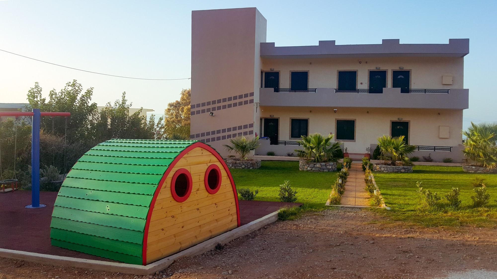 Instalaciones Recreativas Kritamos Beach Apartments