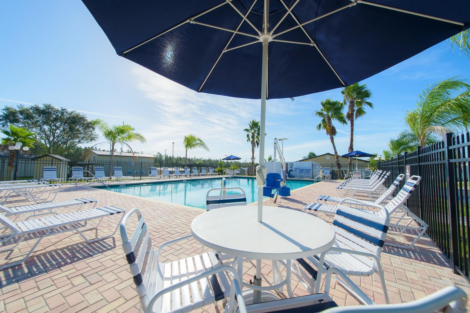 Varios Grove Ridge RV Resort