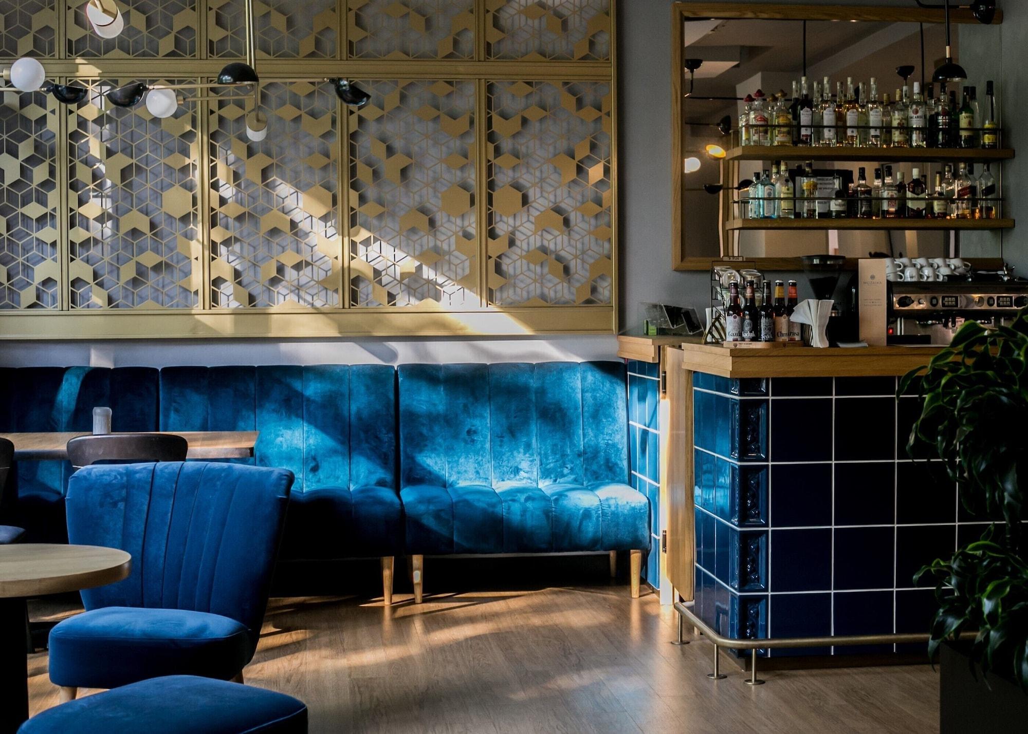 Bar/Salón Hotel Apis