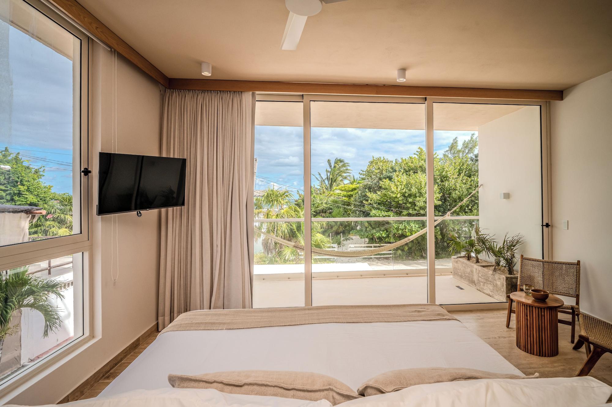 Playa Greta Puerto Morelos