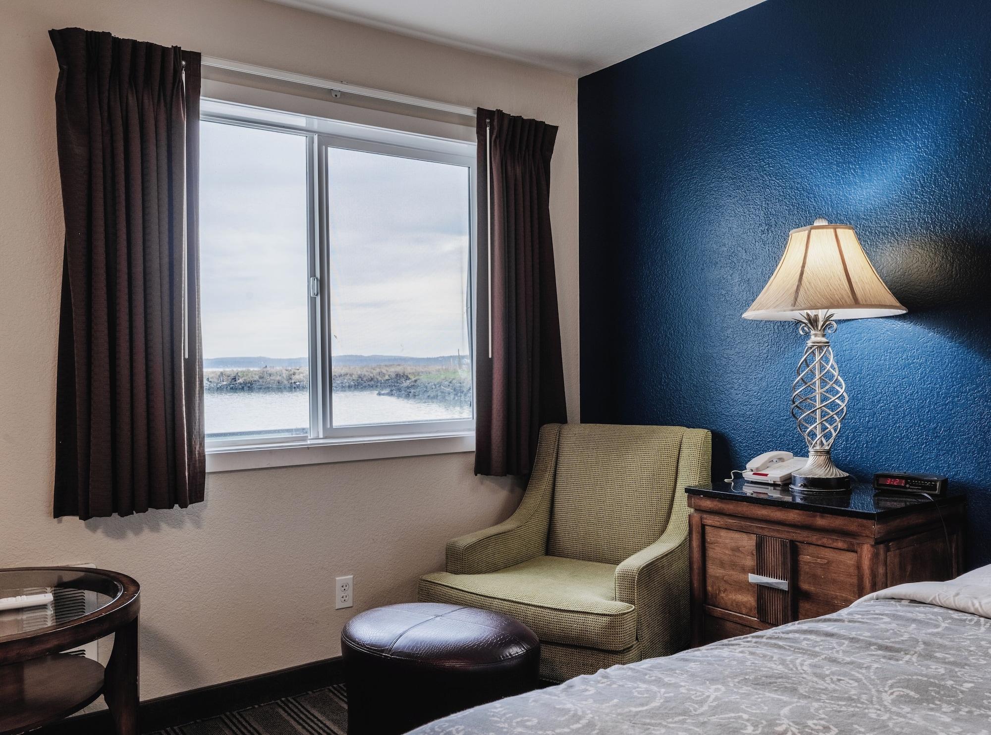 Playa Water Front Inn