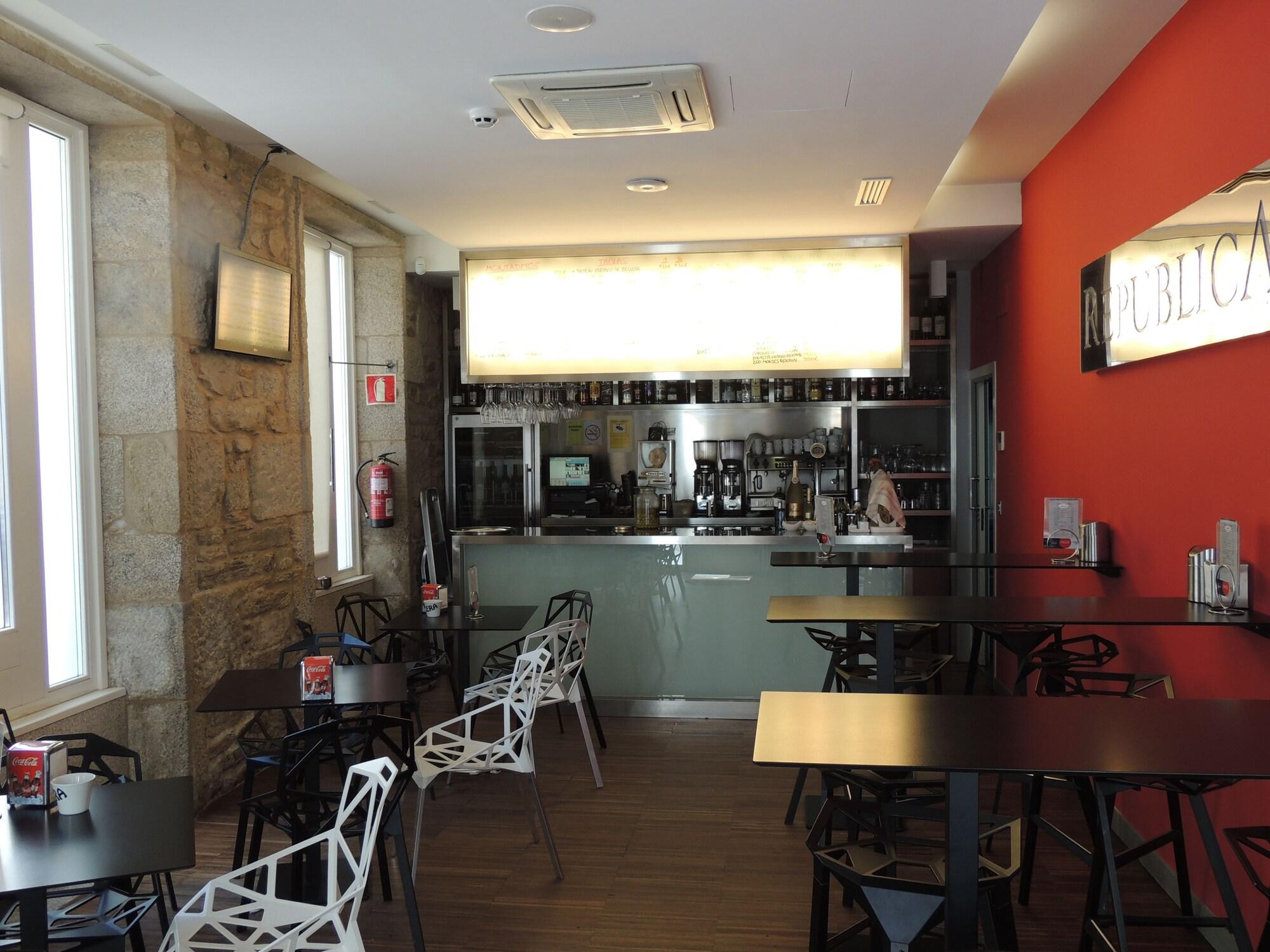 Bar/Salón Casas Reais Boutique