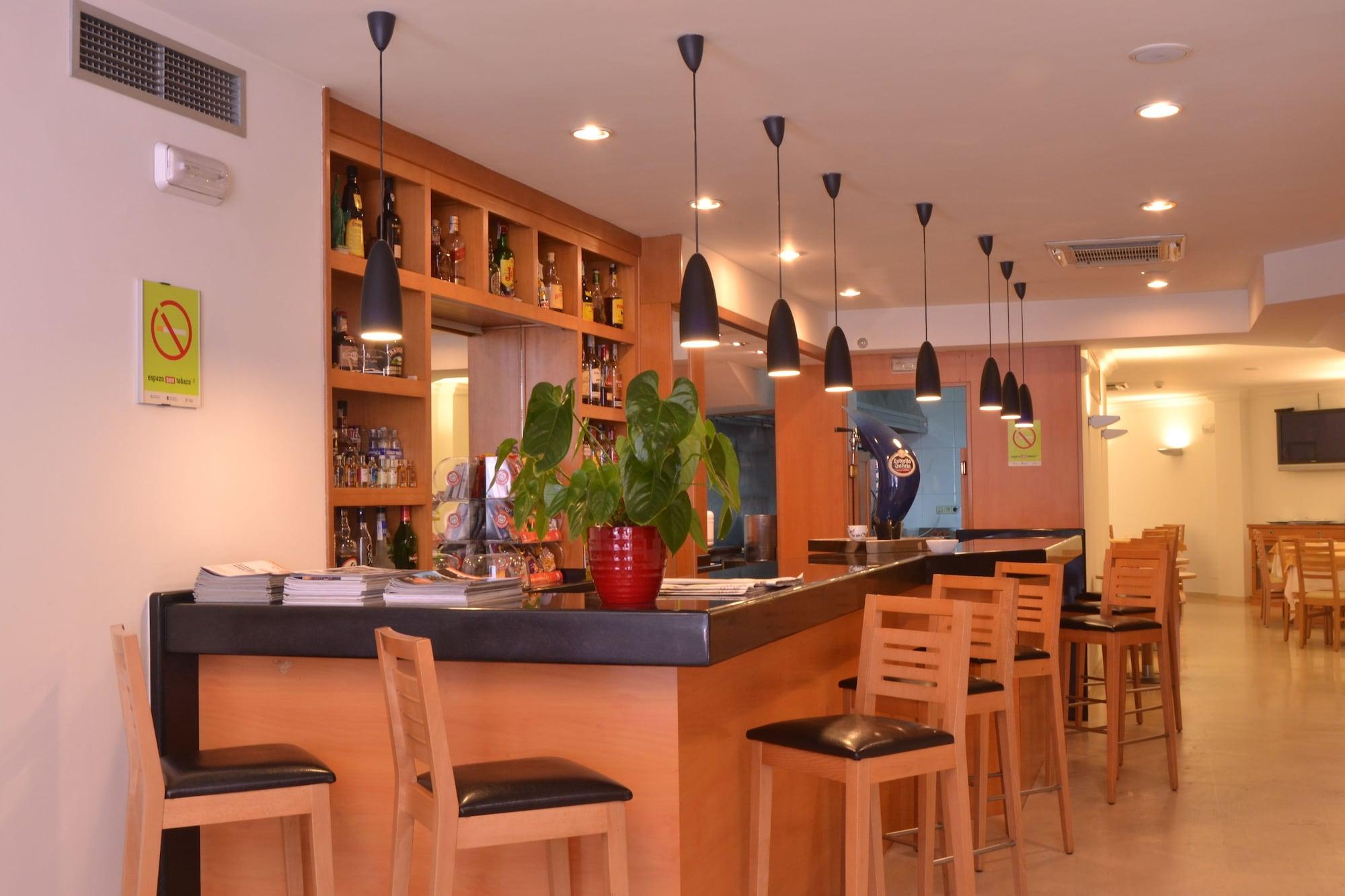 Bar/Salón Hotel Ogalia