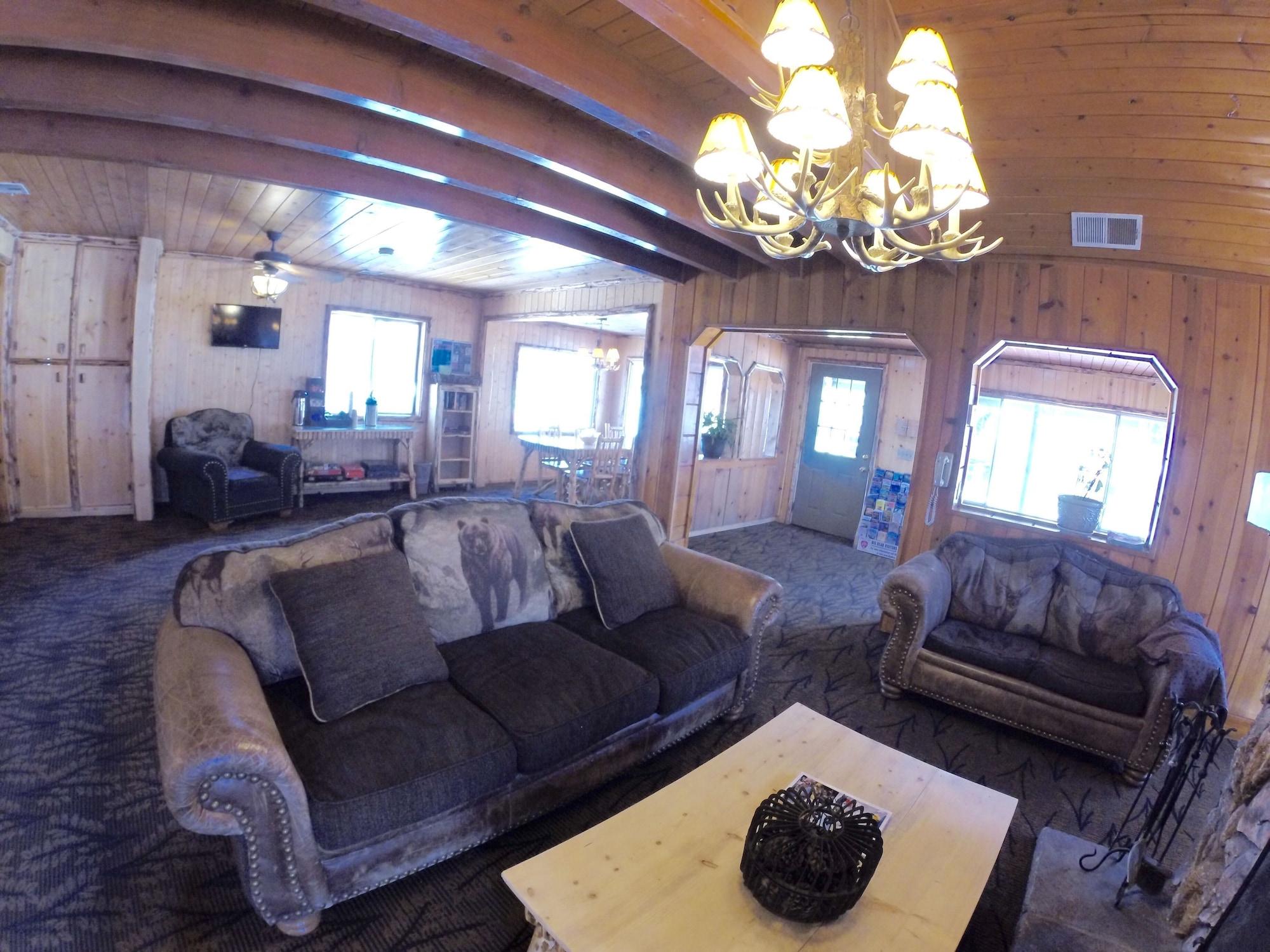 Bar/Salón Big Bear Frontier