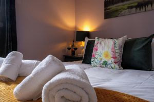 Alquiler Vacacional - Pet Friendly Cottage, Near Amenities with Log Fire