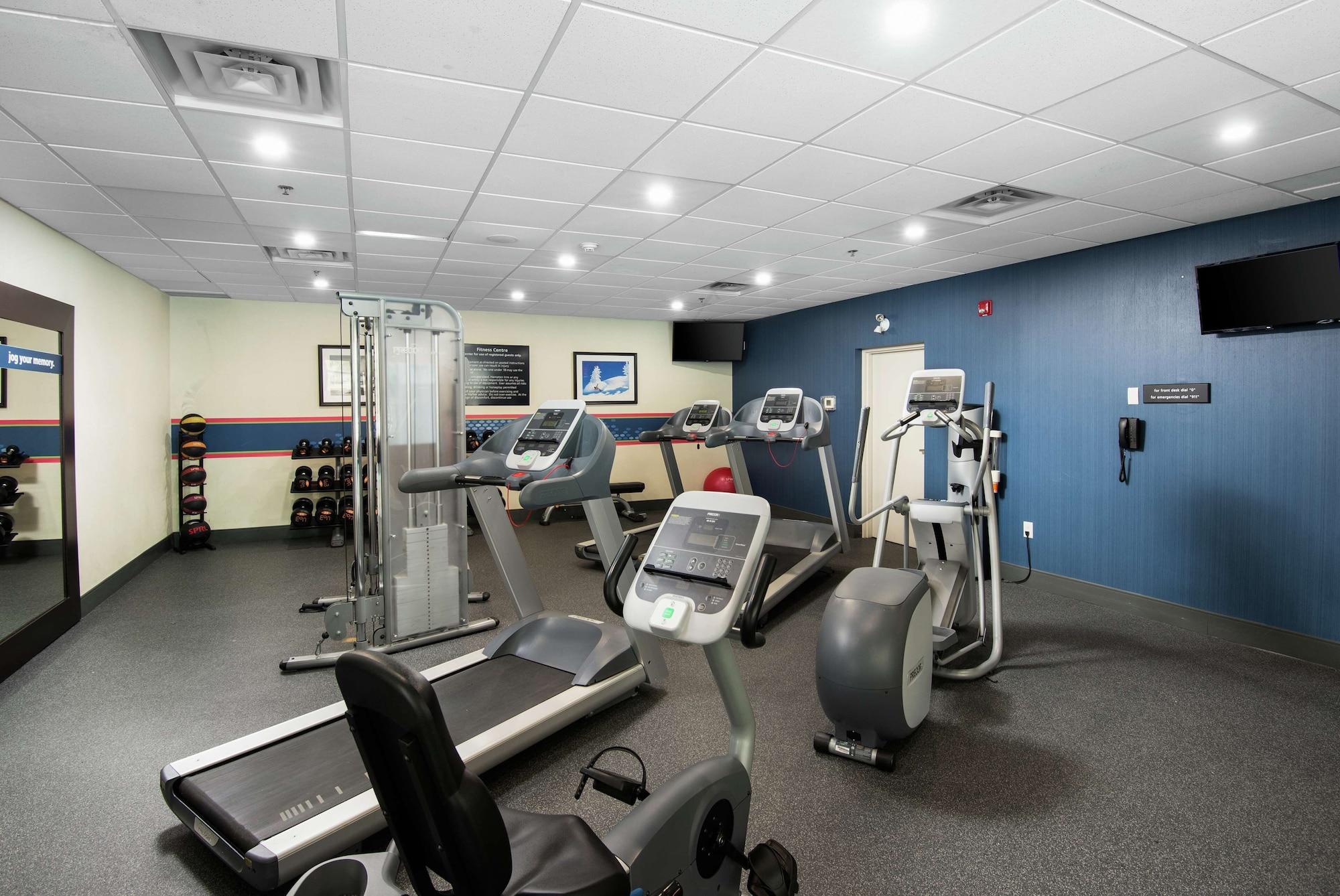 Gimnasio Hampton Inn & Suites Barrie