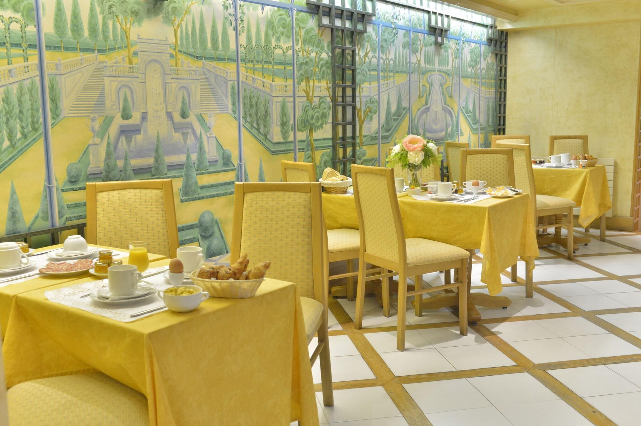 Bar/Salón Hotel Unic Renoir Saint Germain