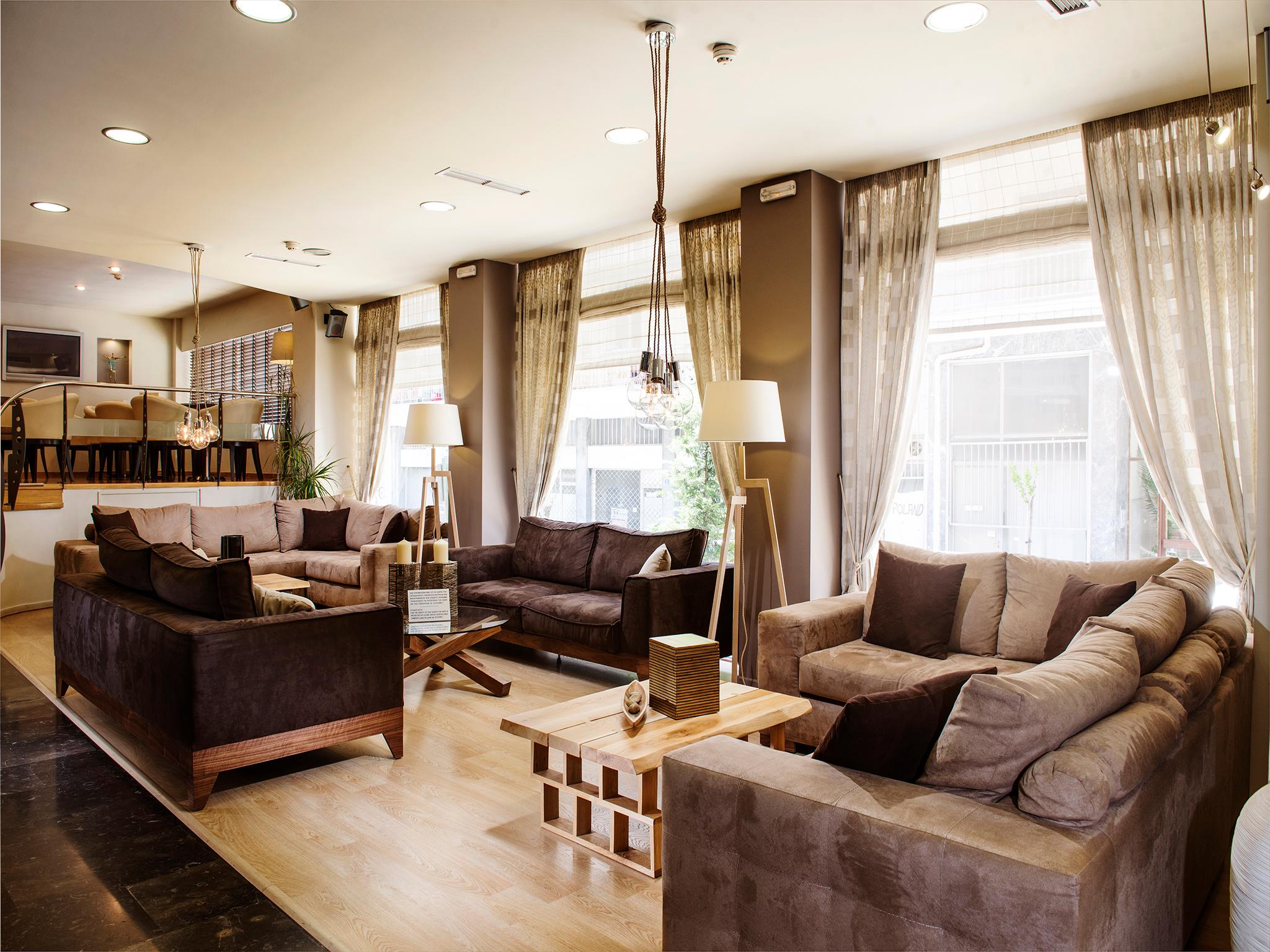 Vista Lobby Acropolis Select