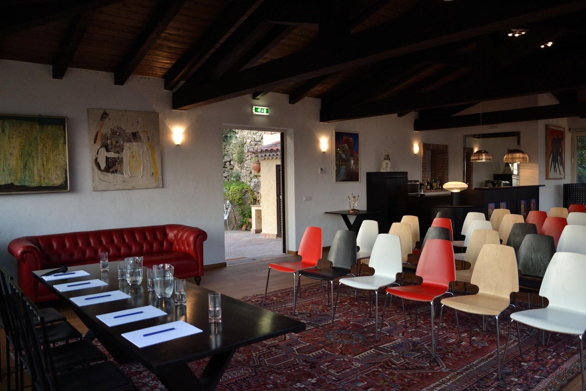 Sala de Reuniones Borgo Riccio