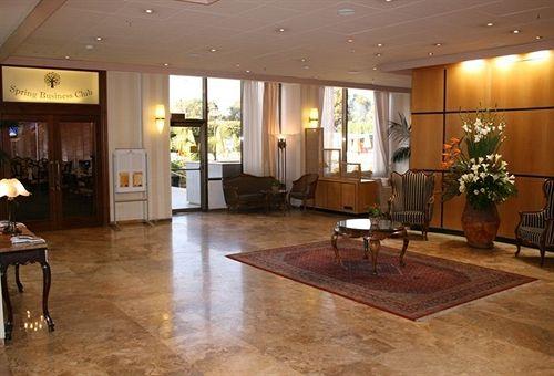 Vista Lobby Seasons Hotel - Resort on The Beach