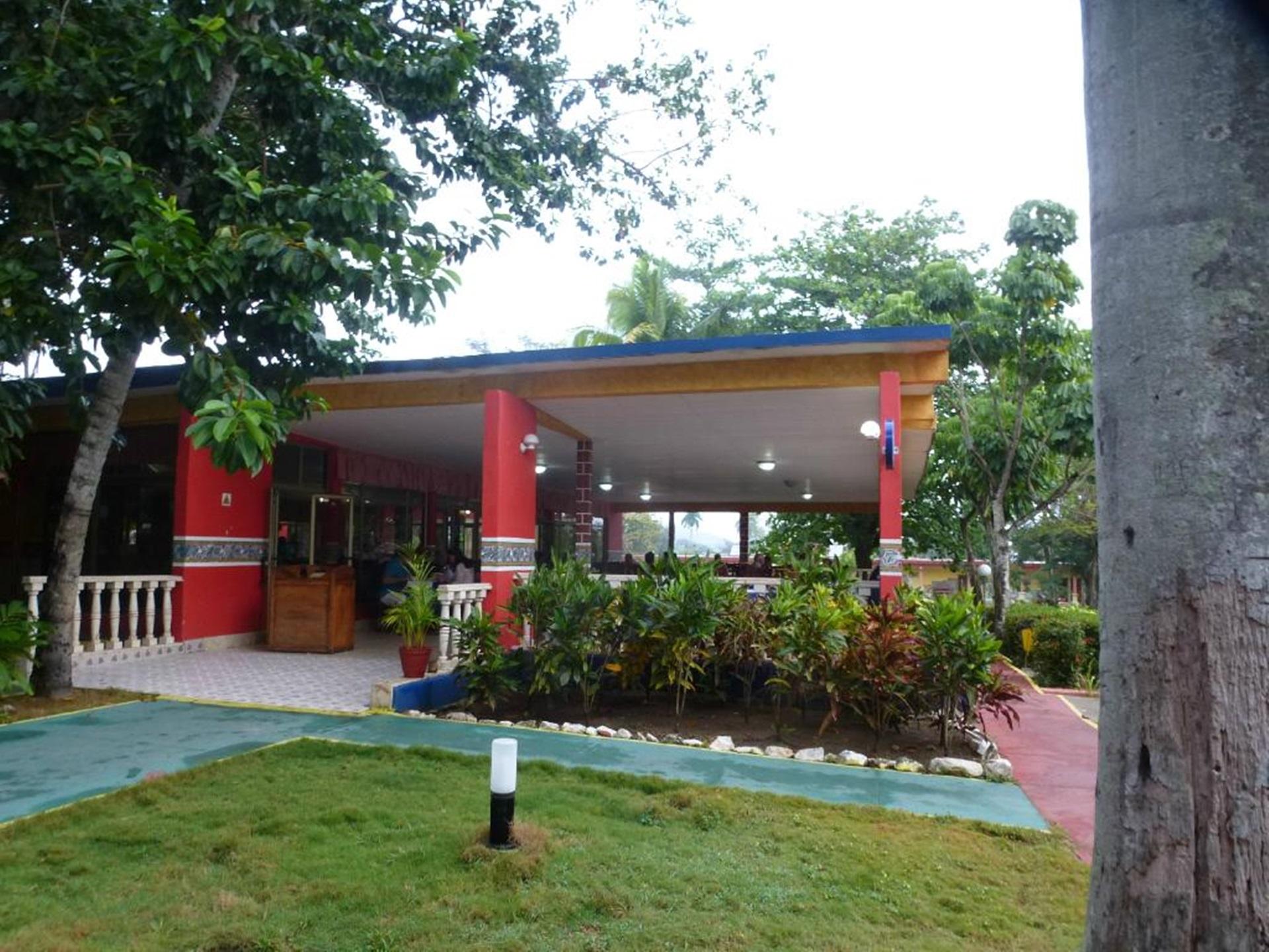 Islazul El Bosque, Holguin Hotéis no Decolar