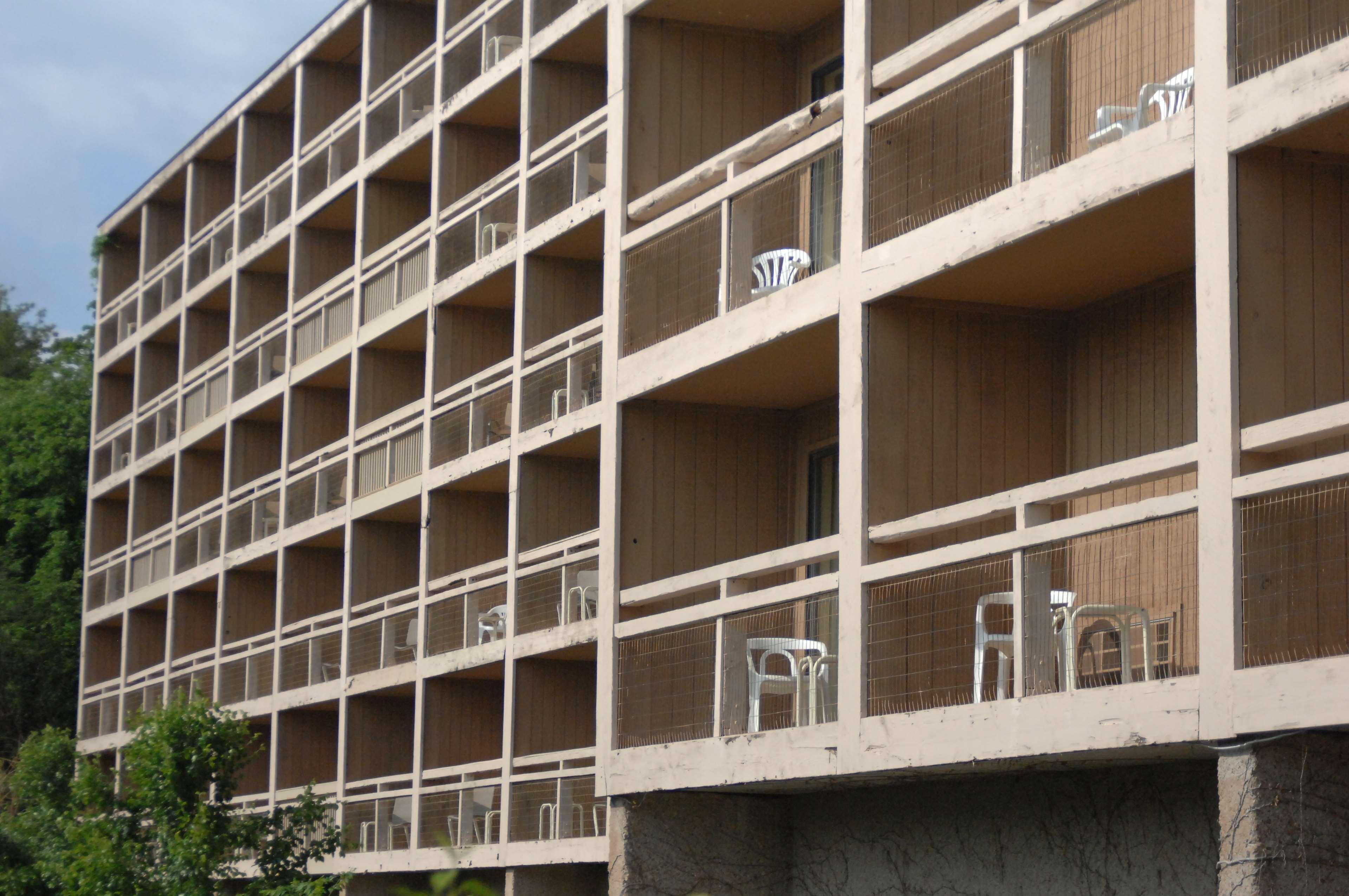 Vista Exterior Inn at Grand Glaize
