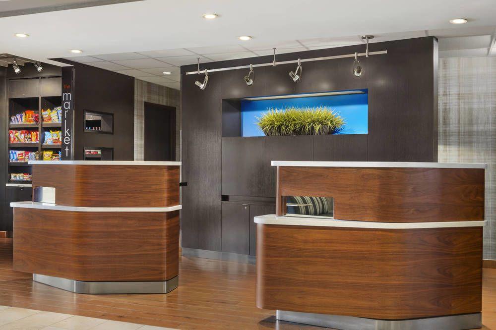 Vista Lobby Courtyard by Marriott Springfield