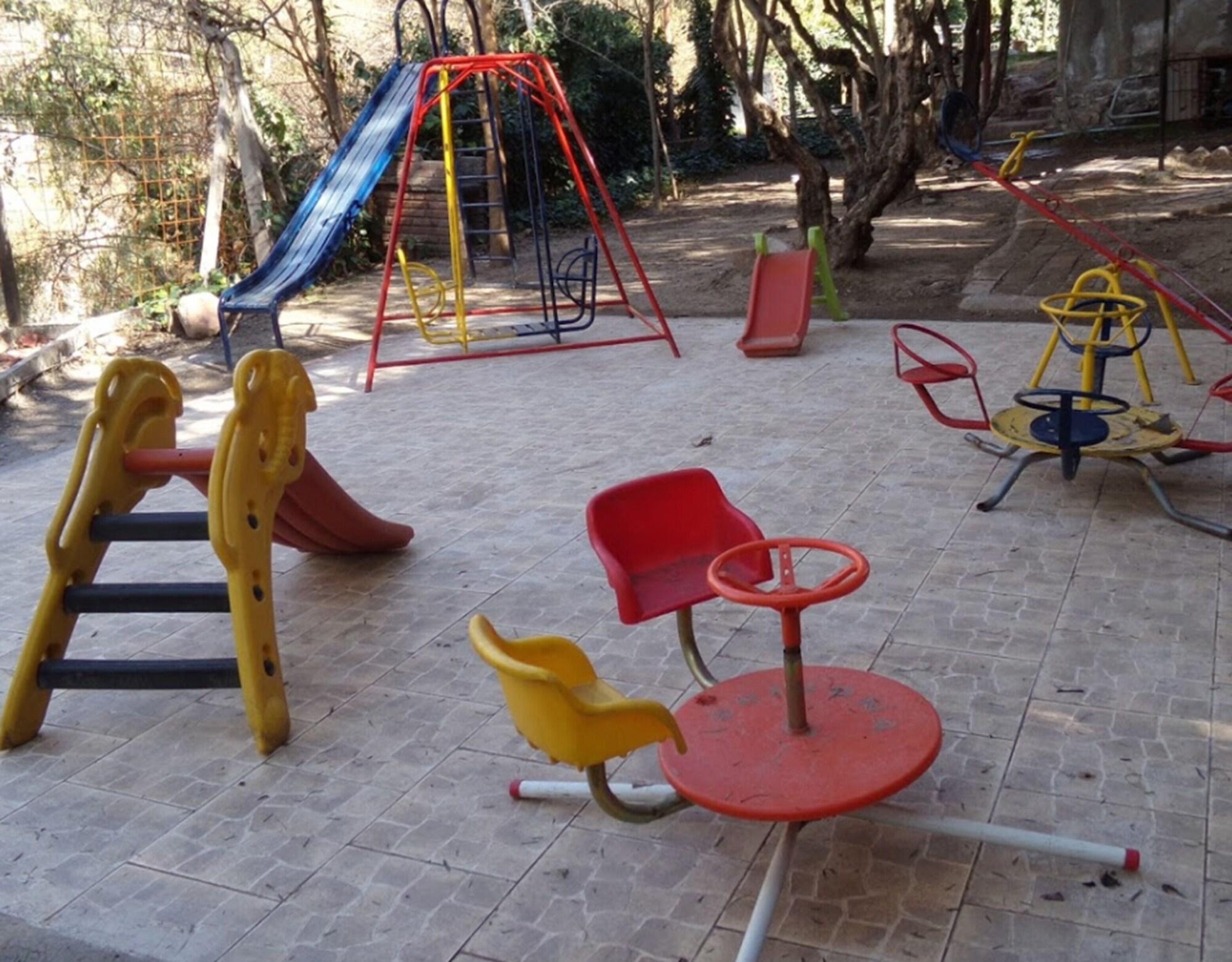 Instalaciones Recreativas Cabañas El Challao