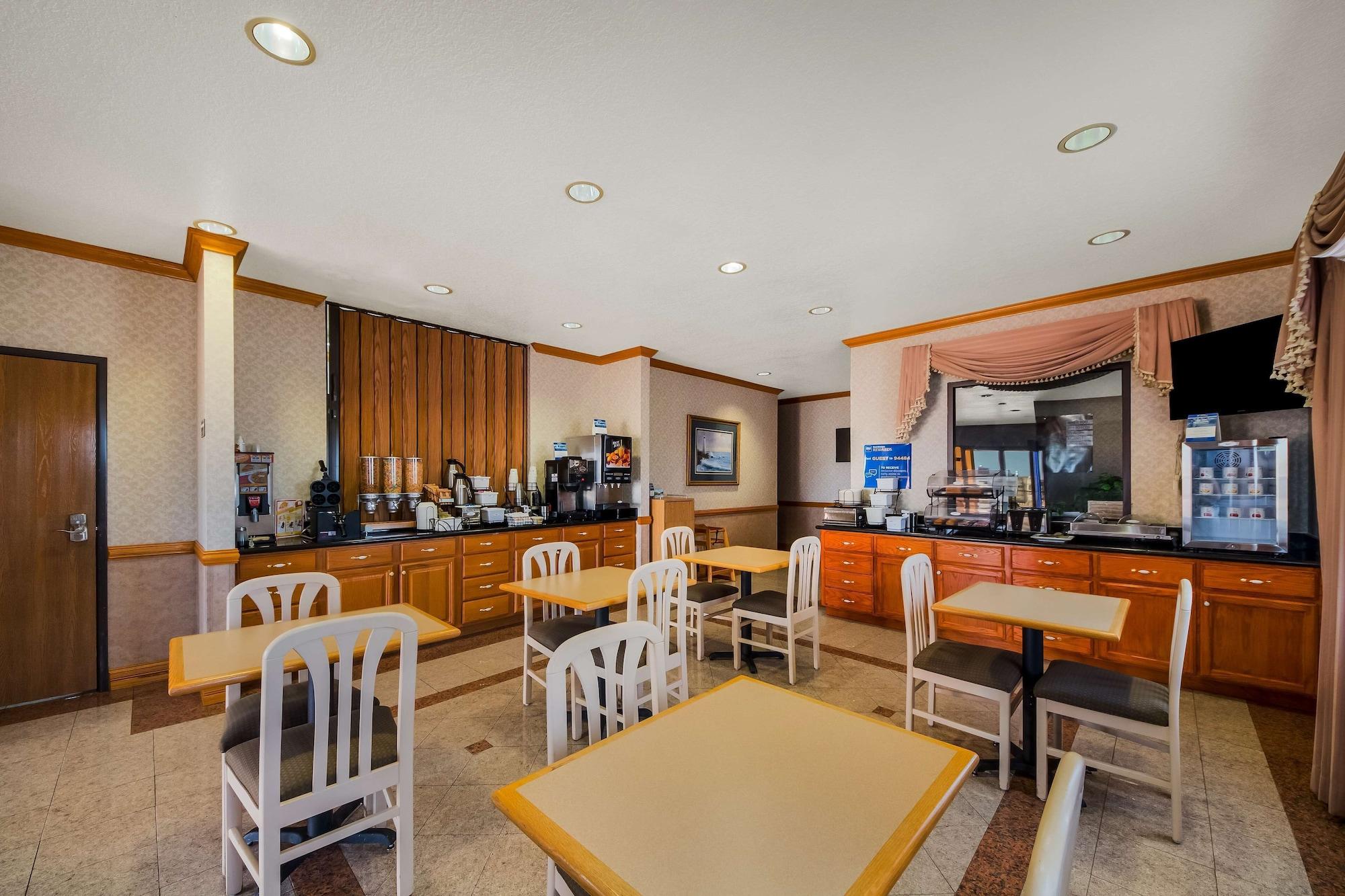 Restaurant SureStay Hotel by Best Western Falfurrias