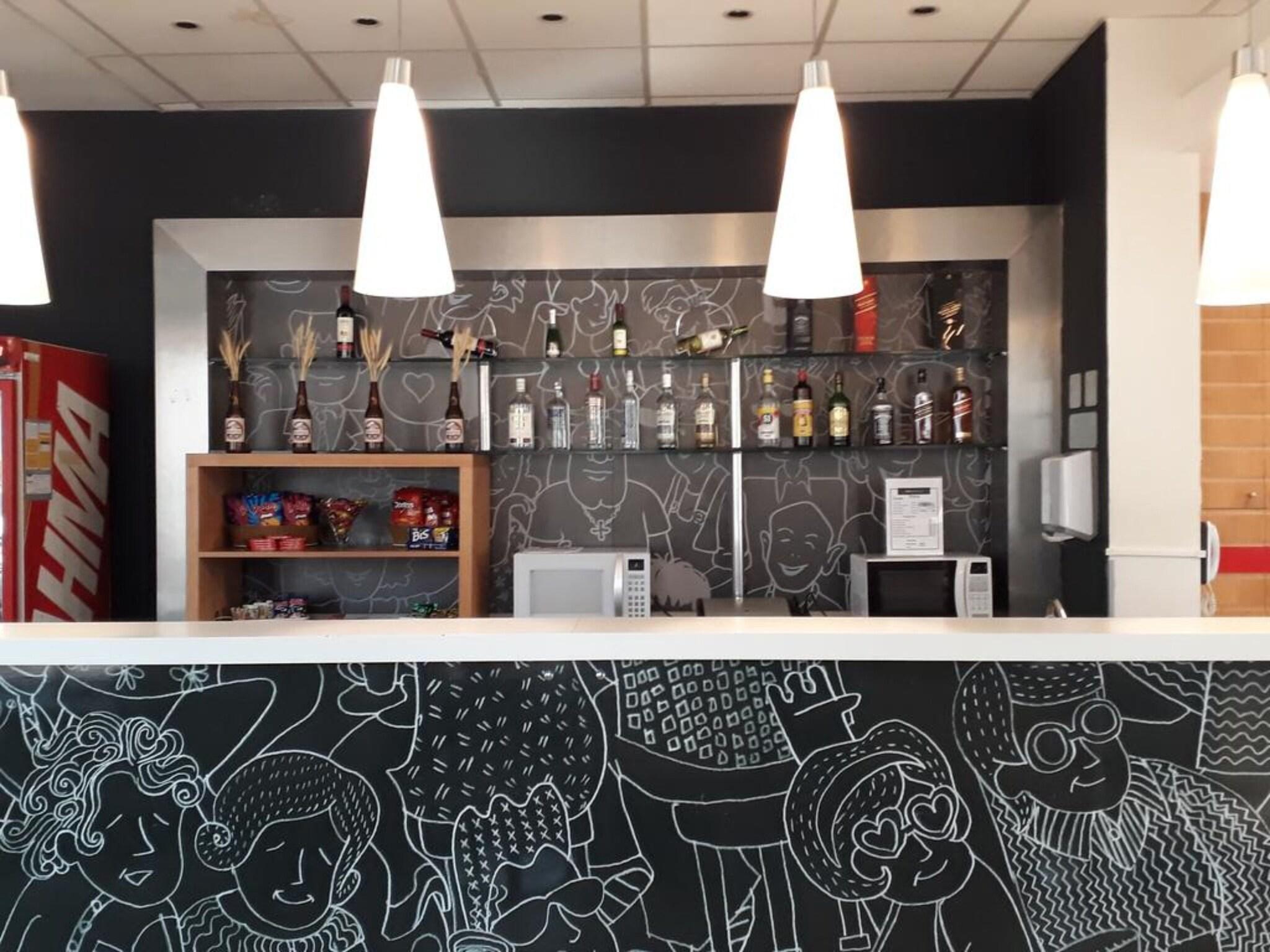 Bar/Salón Ibis Barretos
