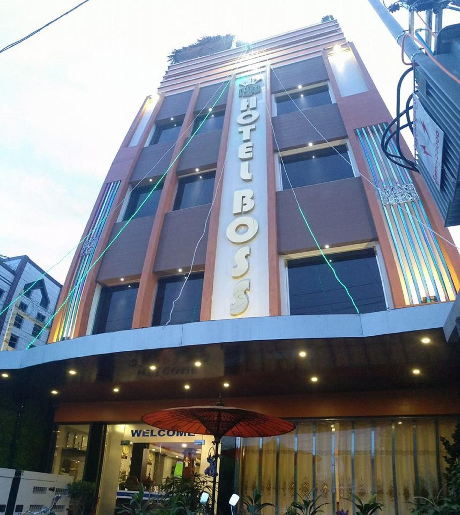 Vista Exterior Hotel Boss