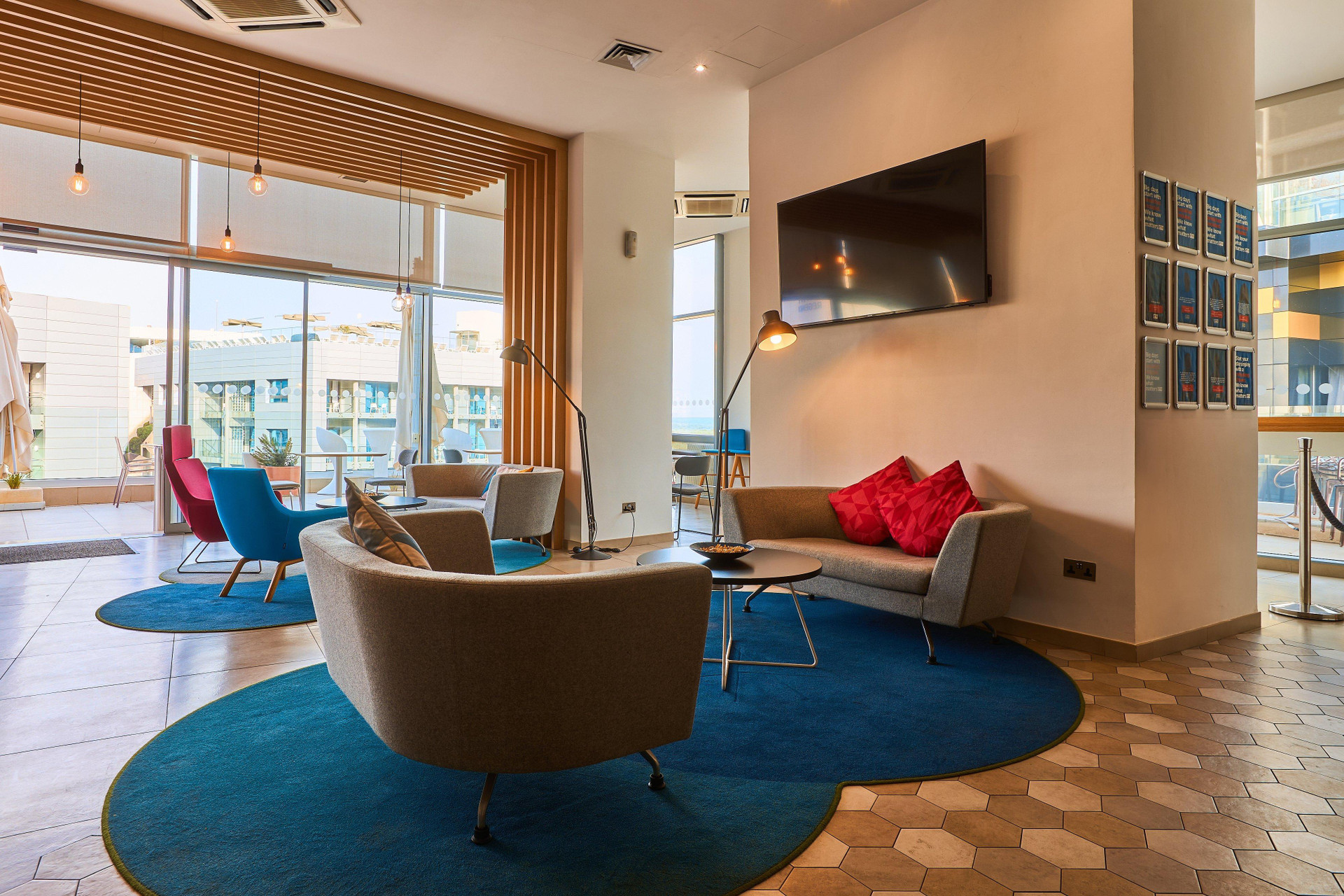 Vista Lobby Holiday Inn Express Malta by IHG