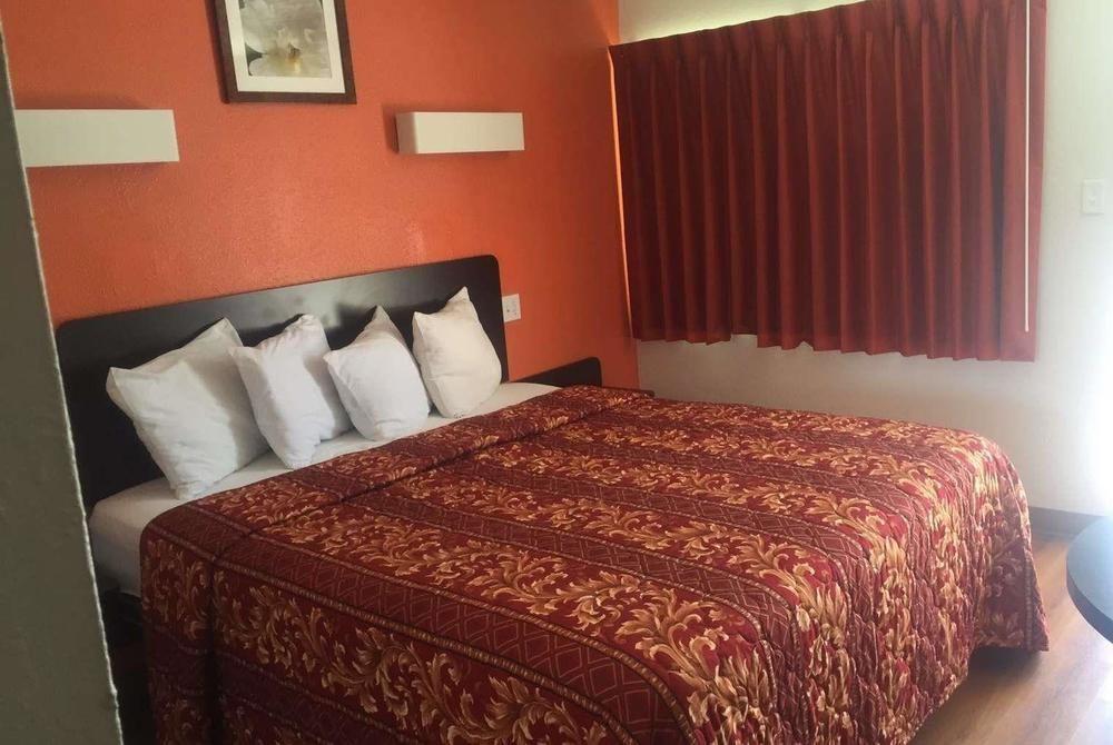 Habitación Travelodge by Wyndham Sacramento Convention Center