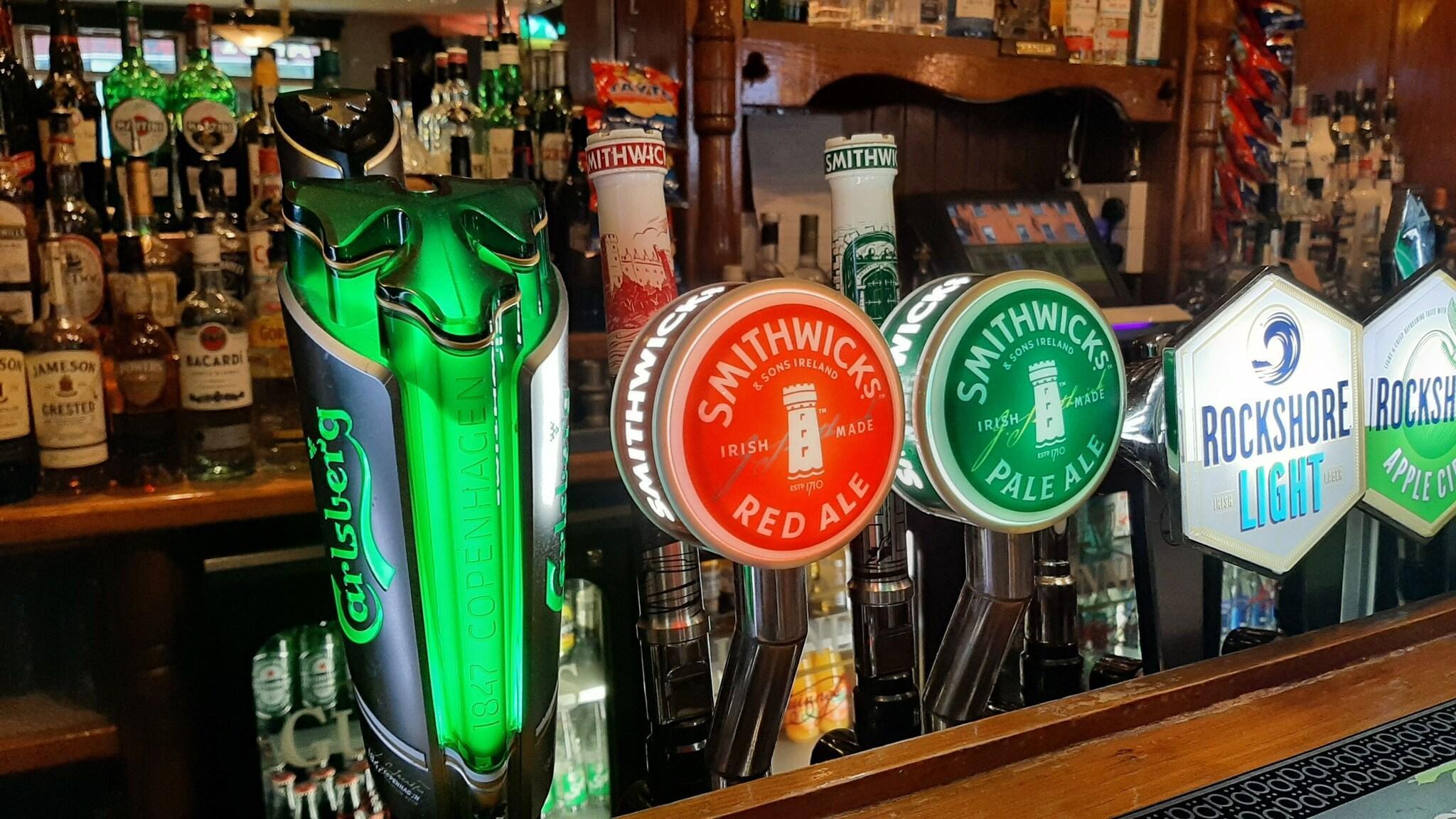 Bar/Salón Rafter'S Gastropub