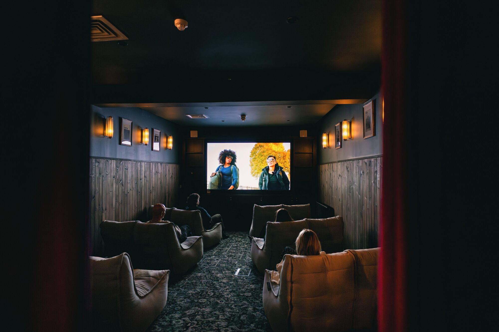 Instalaciones Recreativas CODE - The Court, Edinburgh