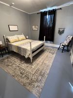 Alquiler Vacacional - Charming newly remodeled 1890’s, 3bd, 1Ba Downtown Bedford Loft