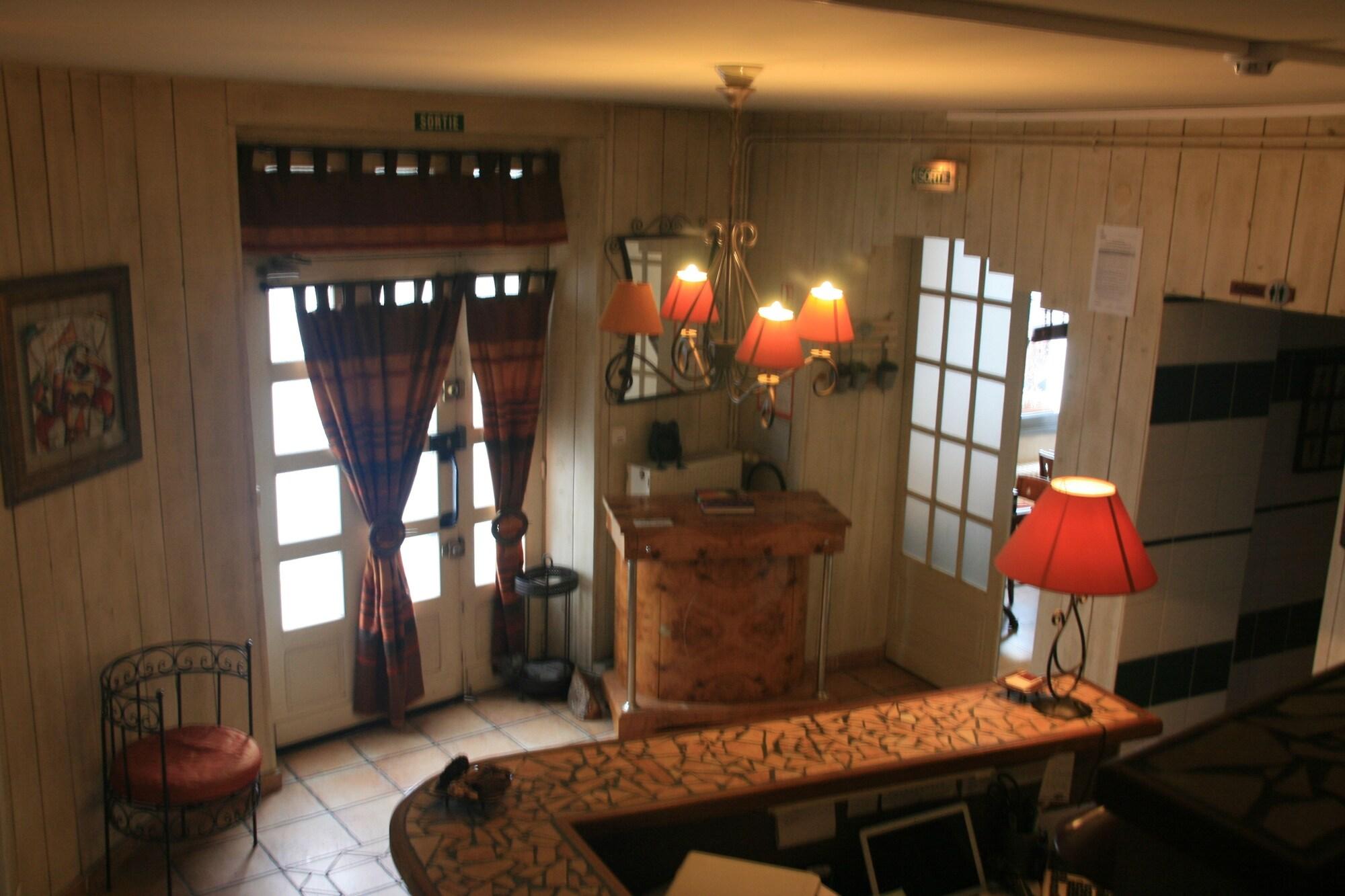 Vista Lobby Au Bord Du Monde