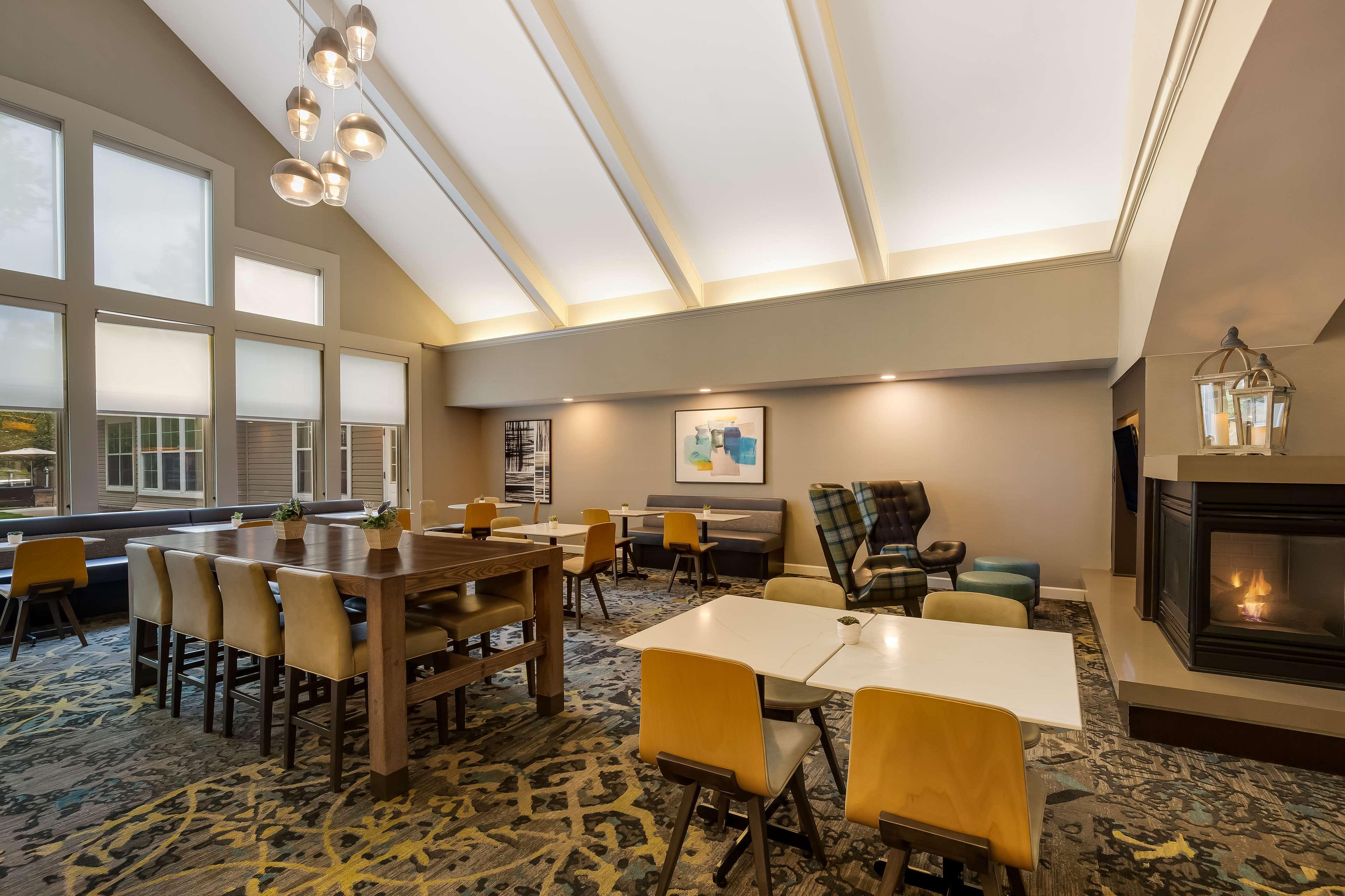 Vista Lobby Sonesta ES Suites Parsippany Morris Plains