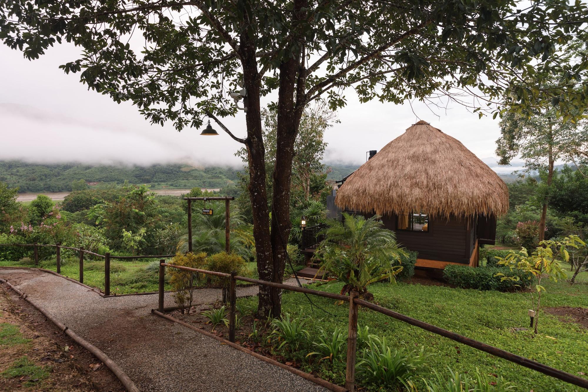 Varios Rai Saeng Arun Resort