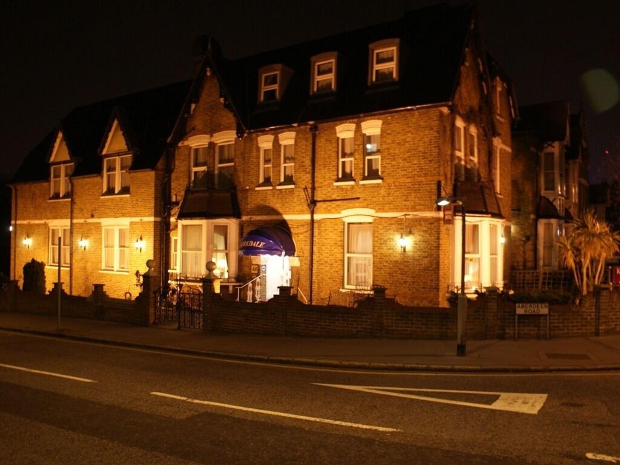 Vista Exterior Kirkdale Hotel