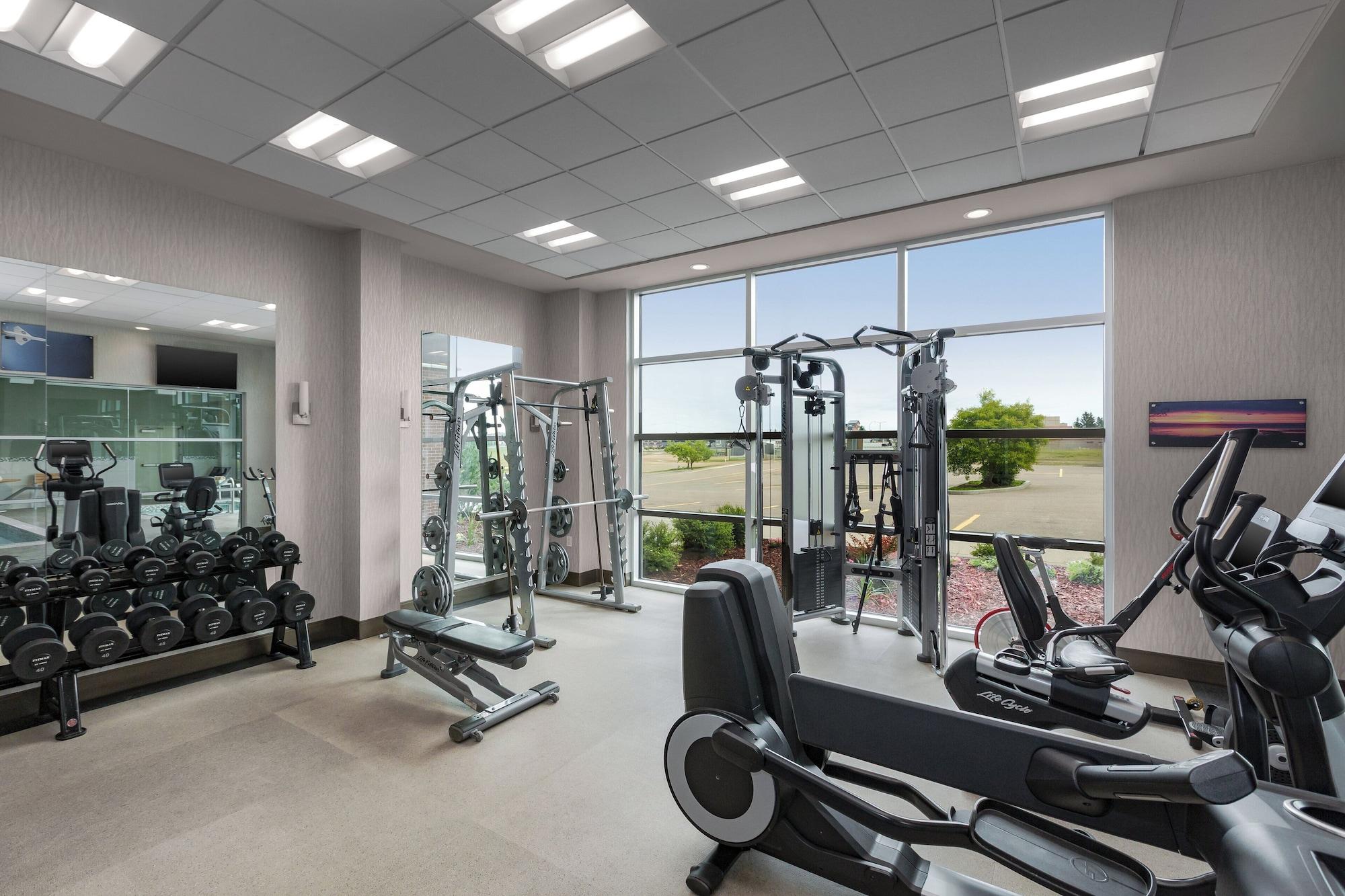 Gimnasio Holiday Inn Express & Suites Cold Lake by IHG