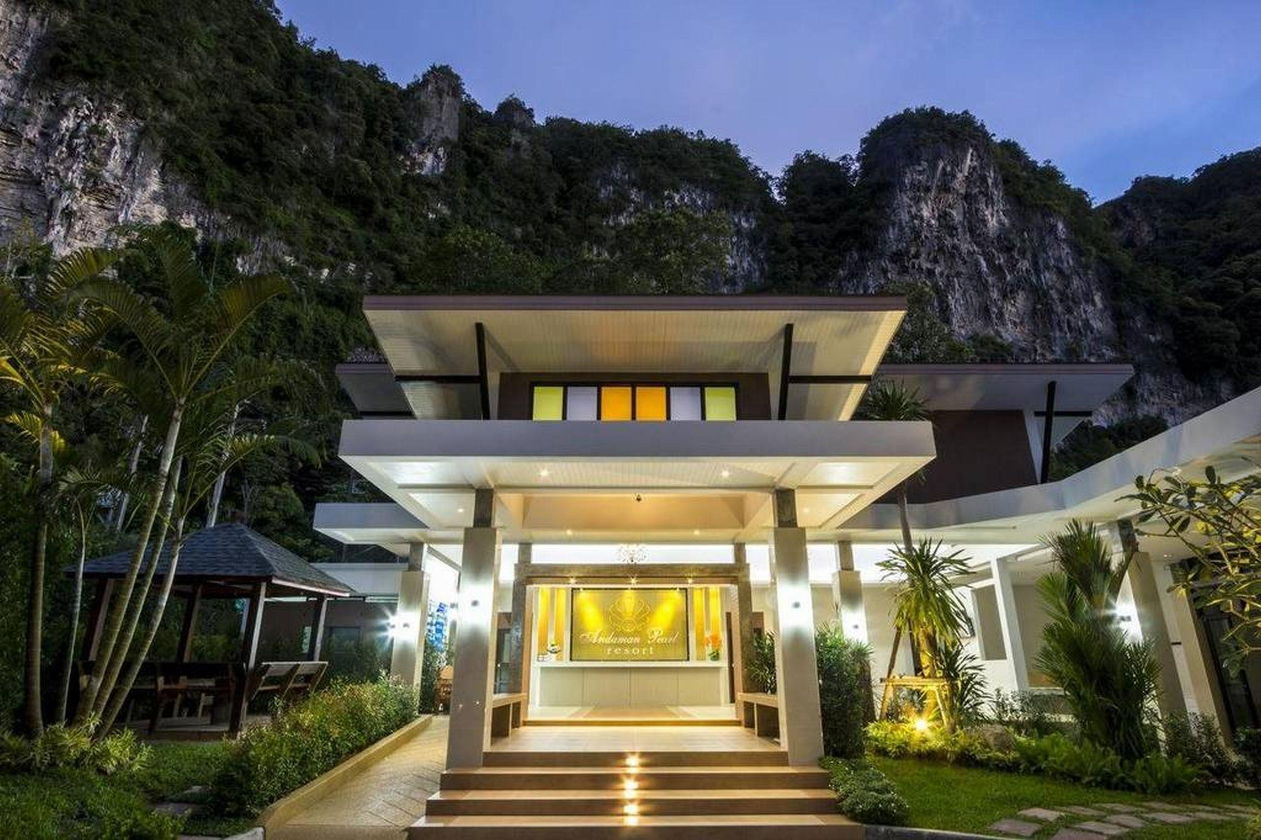 Vista Lobby Andaman Pearl Resort