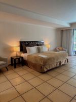 Alojamiento - Swim Up Suite 1115 with Golf for 2 and exclusive rights to all amenities!