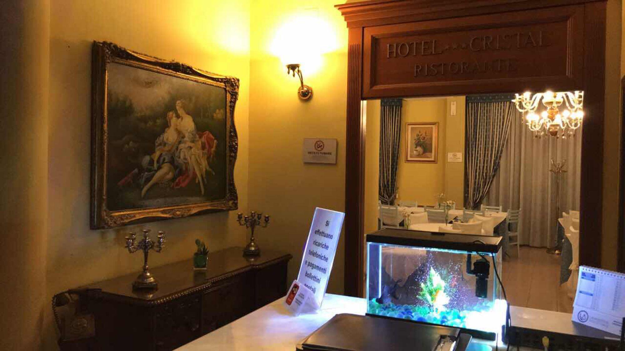 Vista Lobby Cristal Hotel