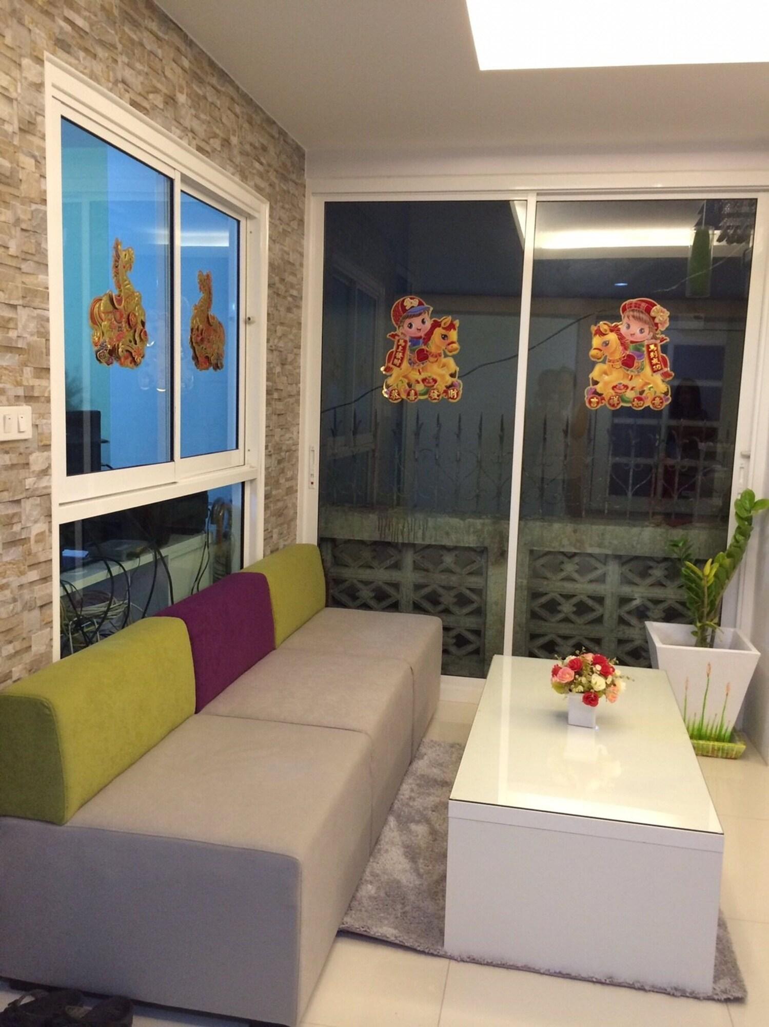 Vista Lobby Pitikant Place