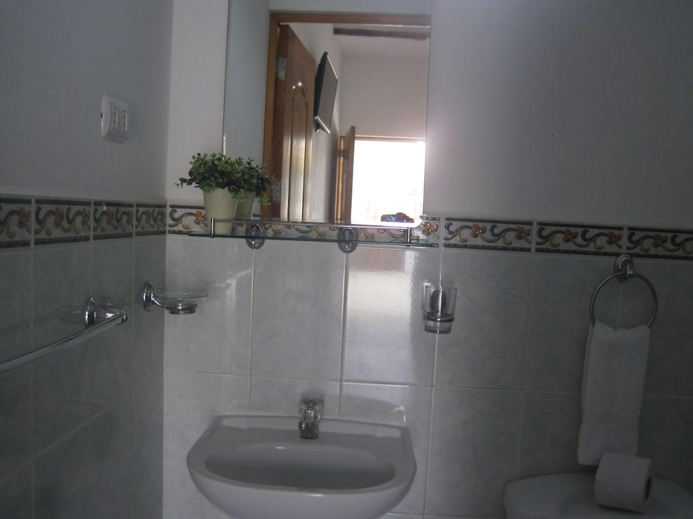 Baño Hotel Mama Sirena