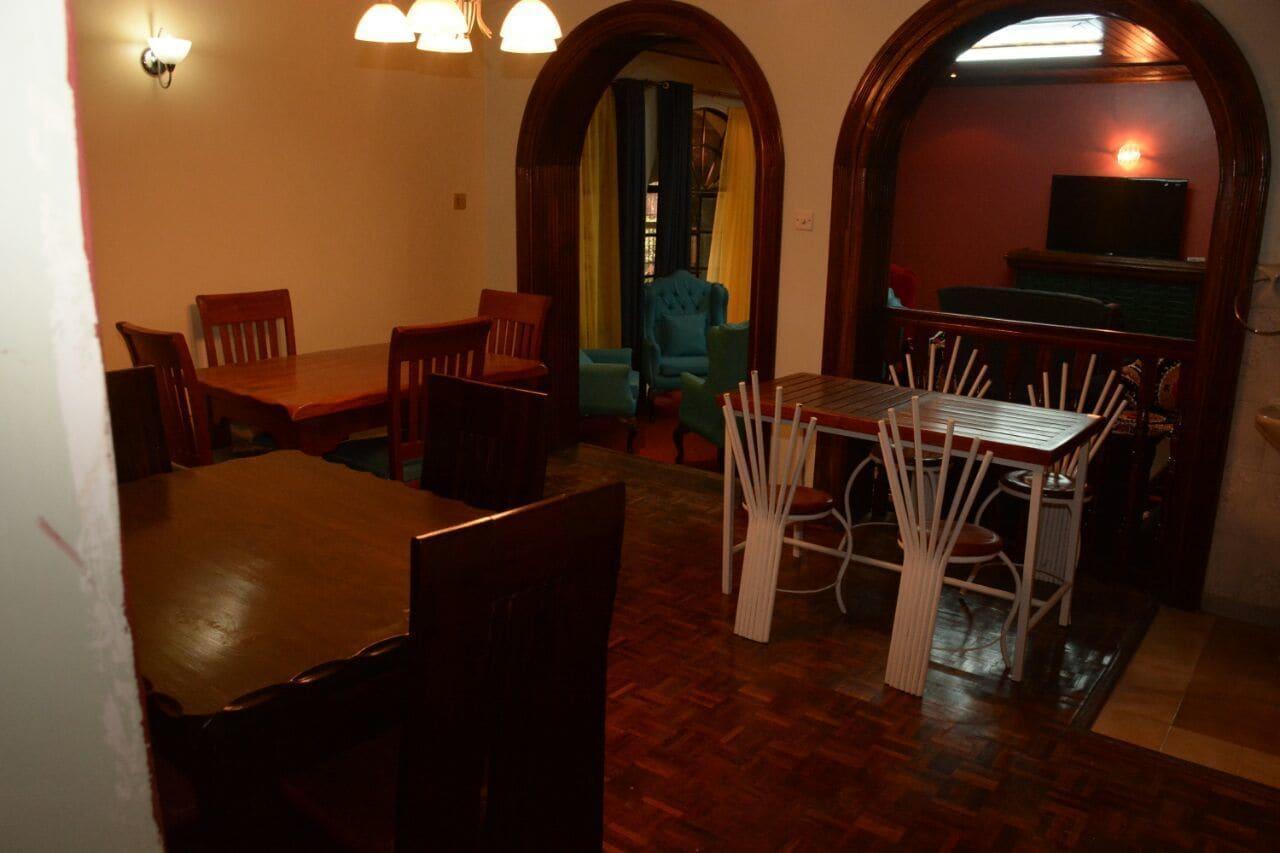 Restaurant Karen Bomas Inn