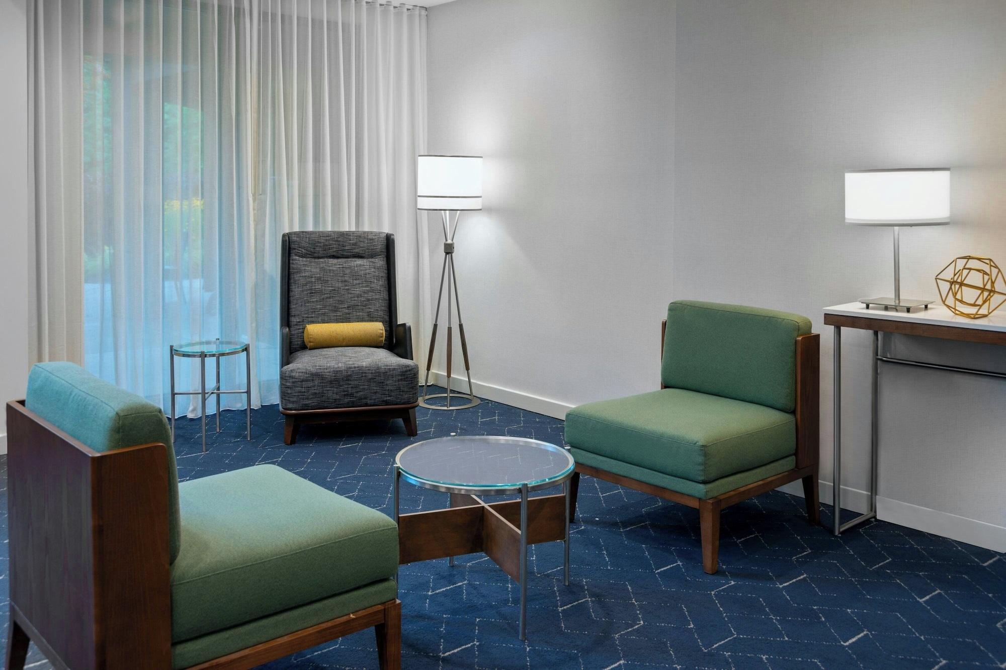 Vista Lobby Courtyard By Marriott Danbury