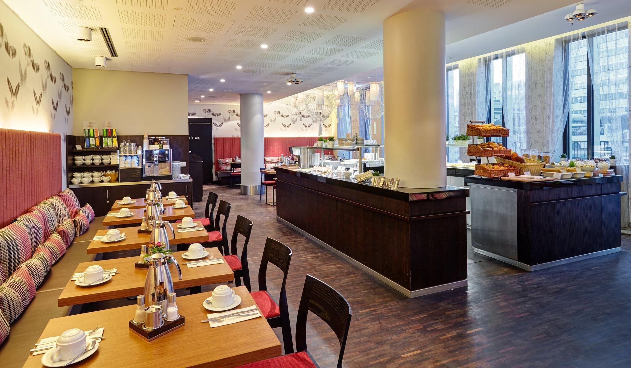 Restaurant Premier Inn Berlin Alexanderplatz Hotel