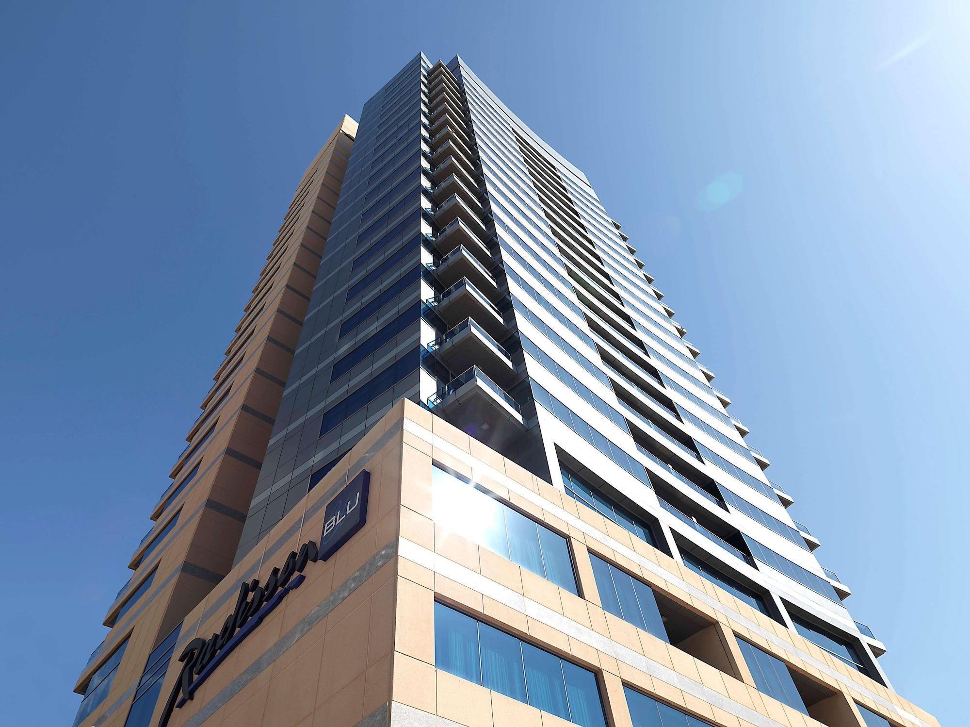 Vista Exterior Radisson Blu Residence, Dubai Marina