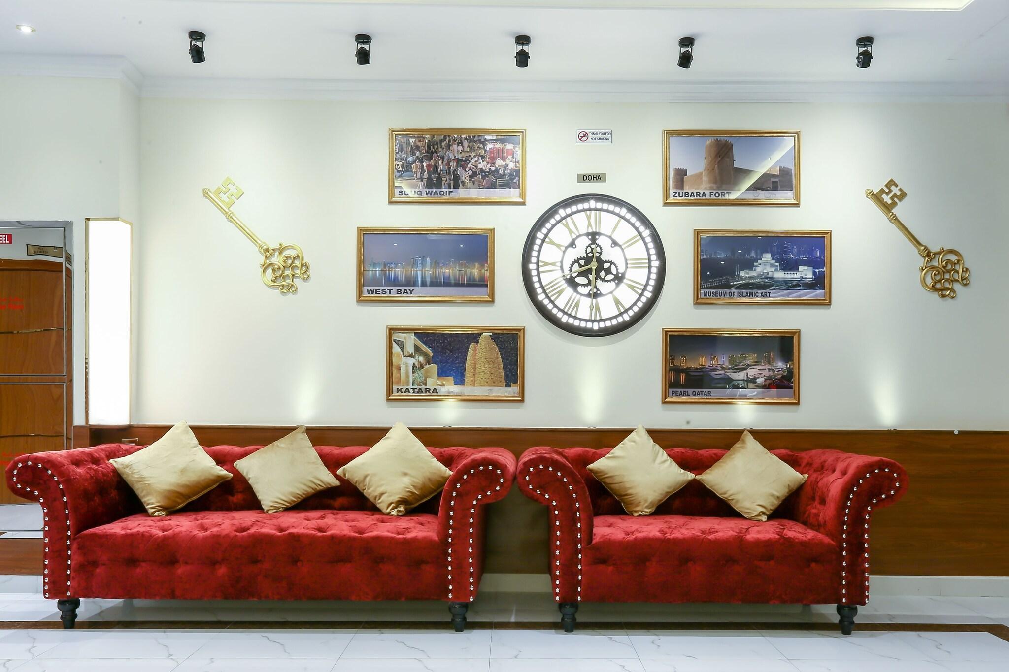 Vista Lobby La Villa Suites Hotel