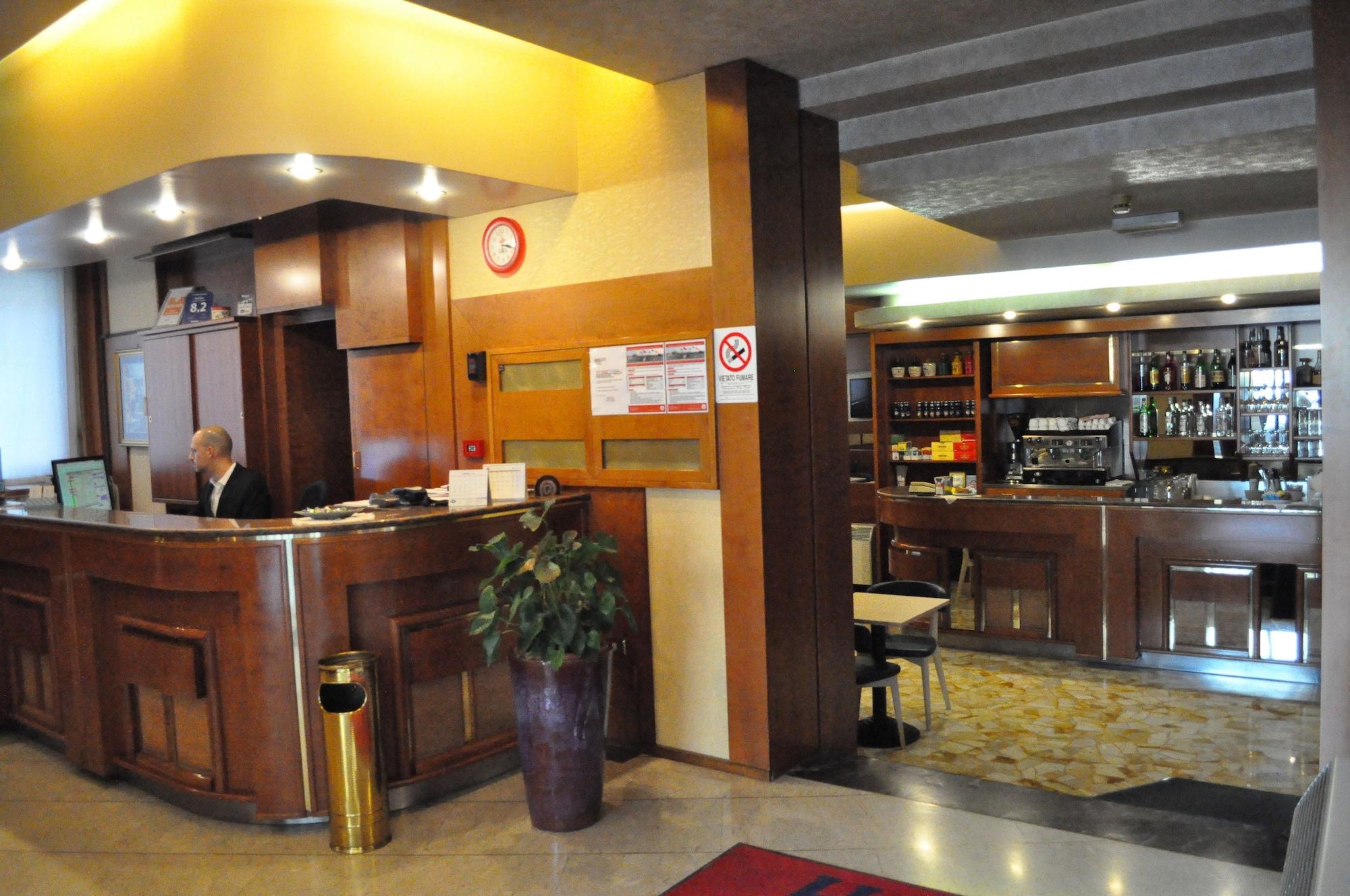 Vista Lobby Hotel Igea