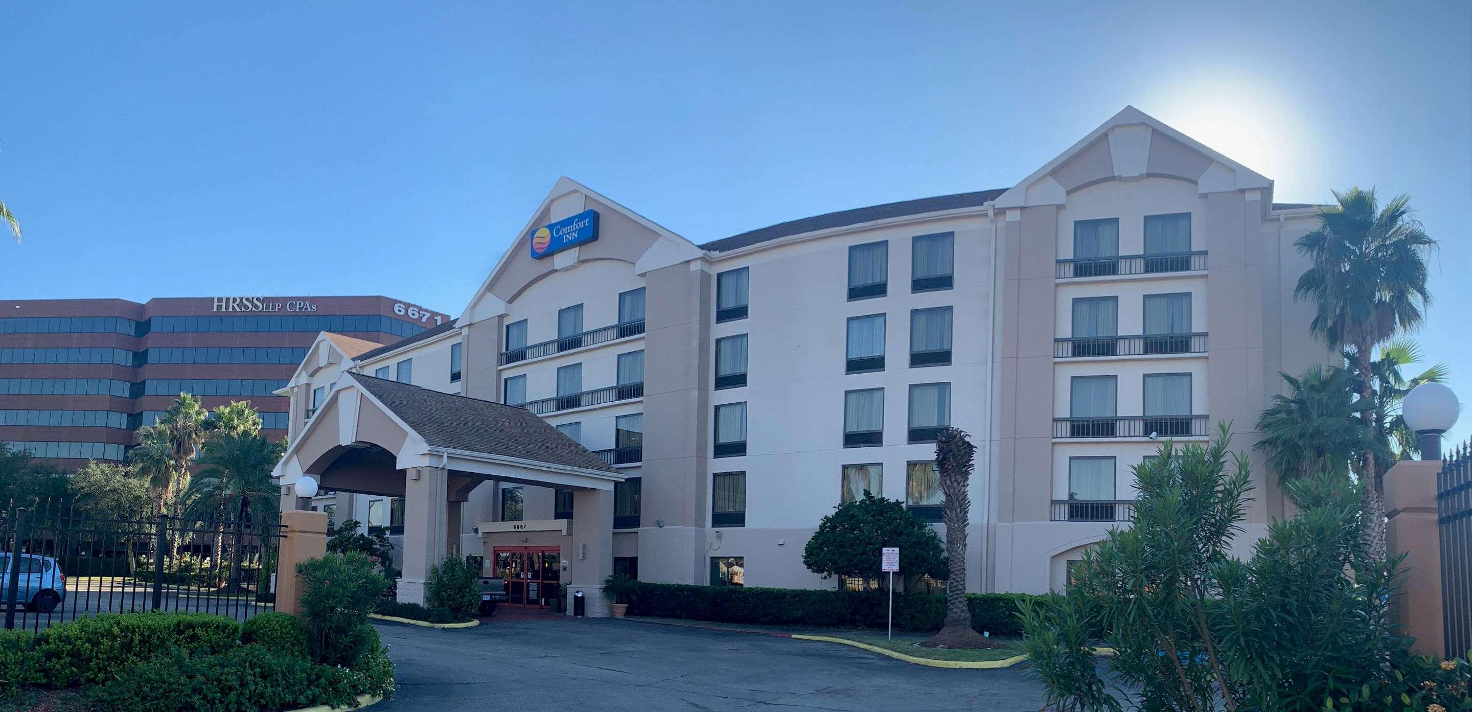 Vista Exterior Comfort Inn & Suites Southwest Fwy at Westpark