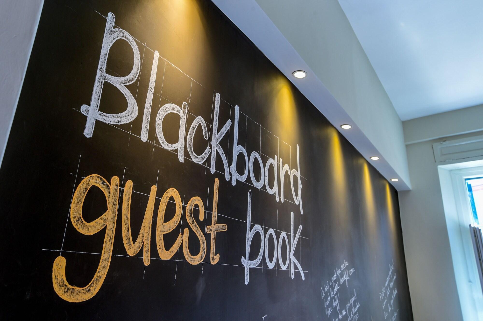 Vista Lobby The Pope's Window