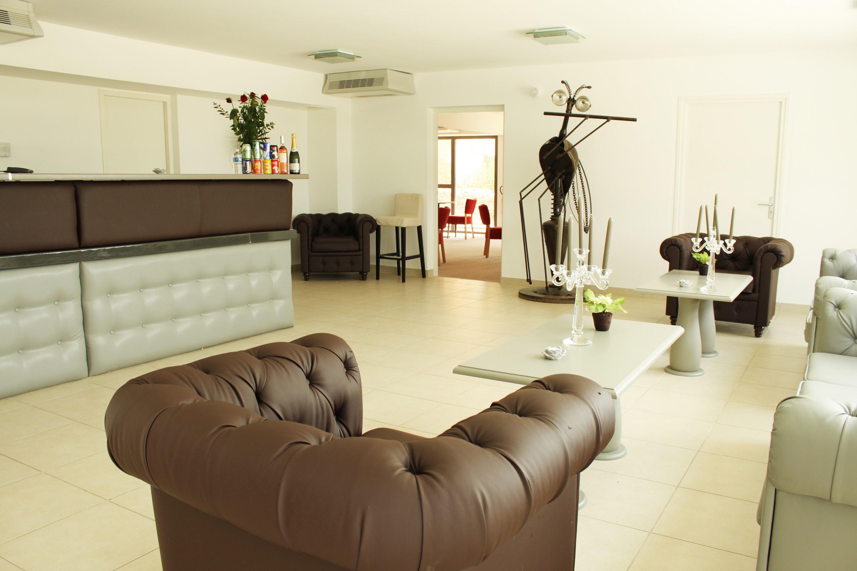 Vista Lobby Adonis Aix En Provence