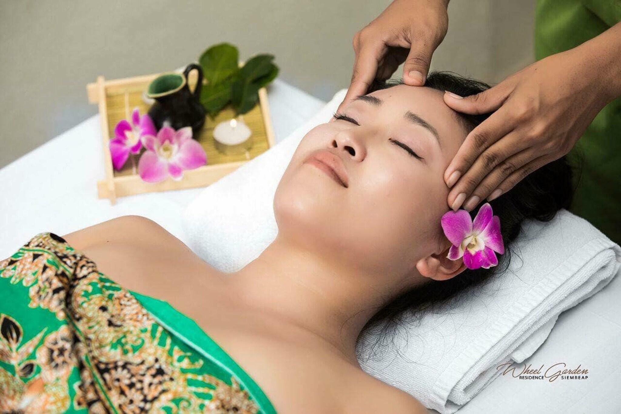 Instalaciones Recreativas Emerald BB Battambang Hotel