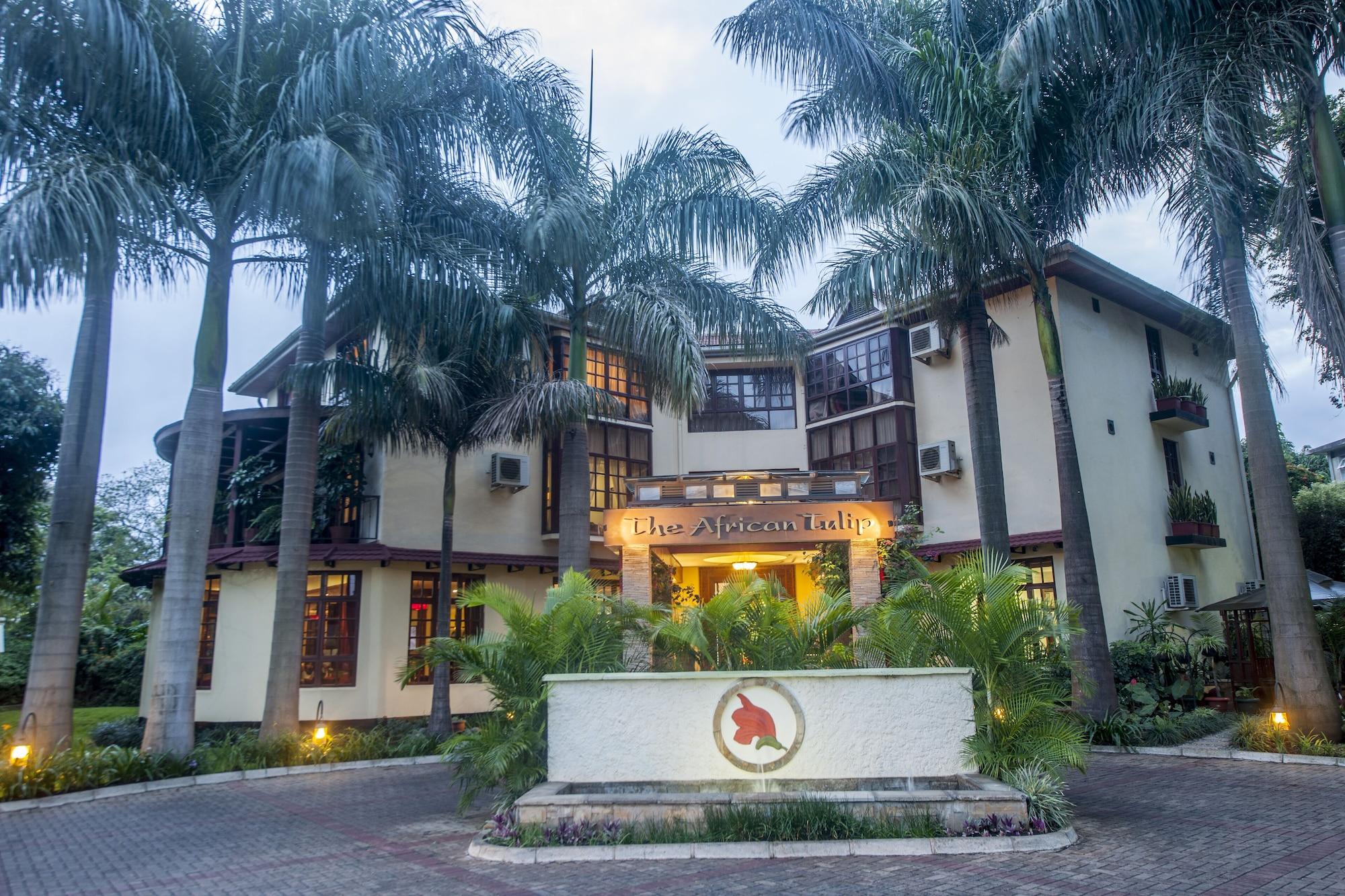 Vista Exterior The African Tulip Hotel